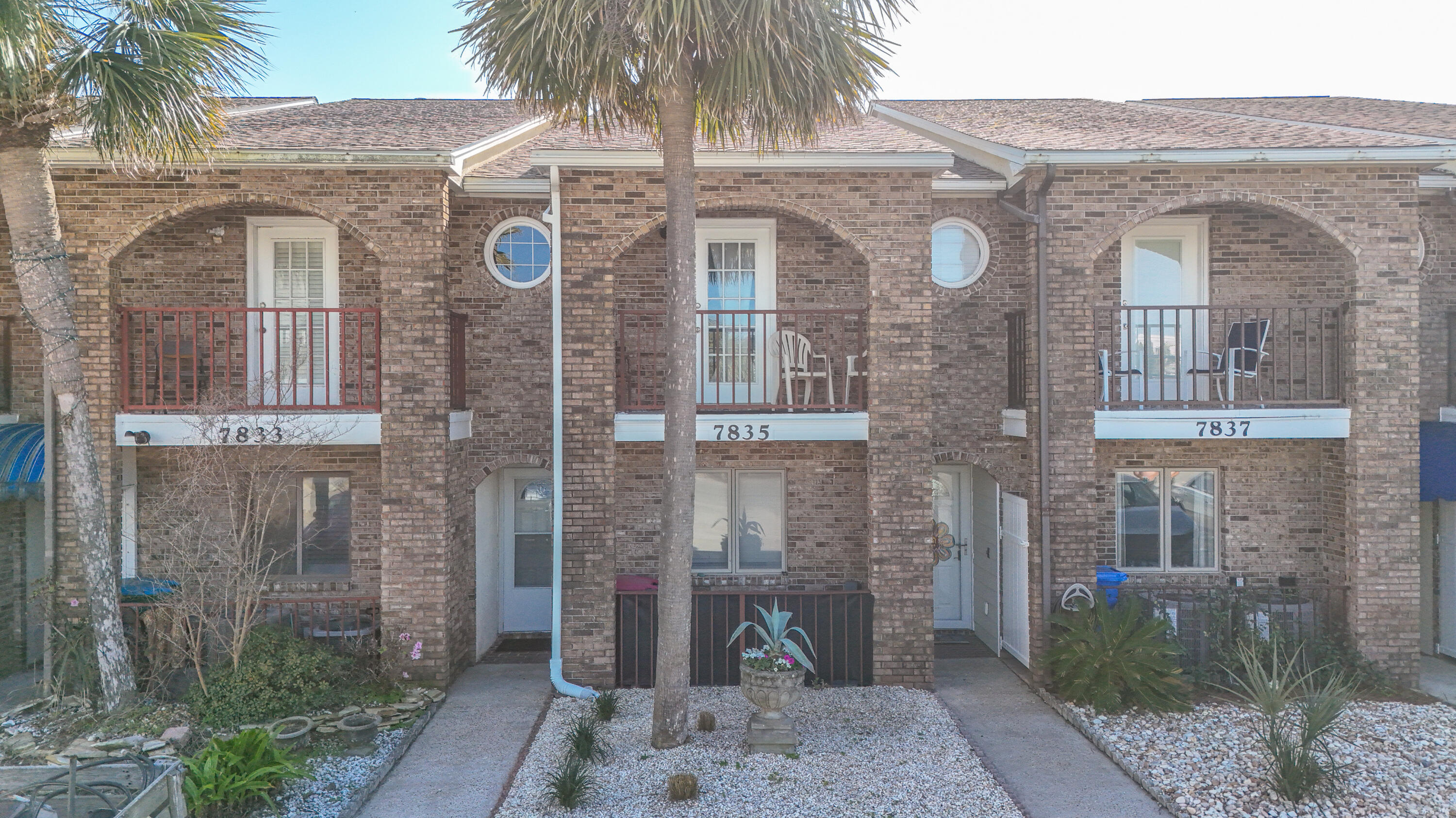 Leeward Tower Townhouse - Residential