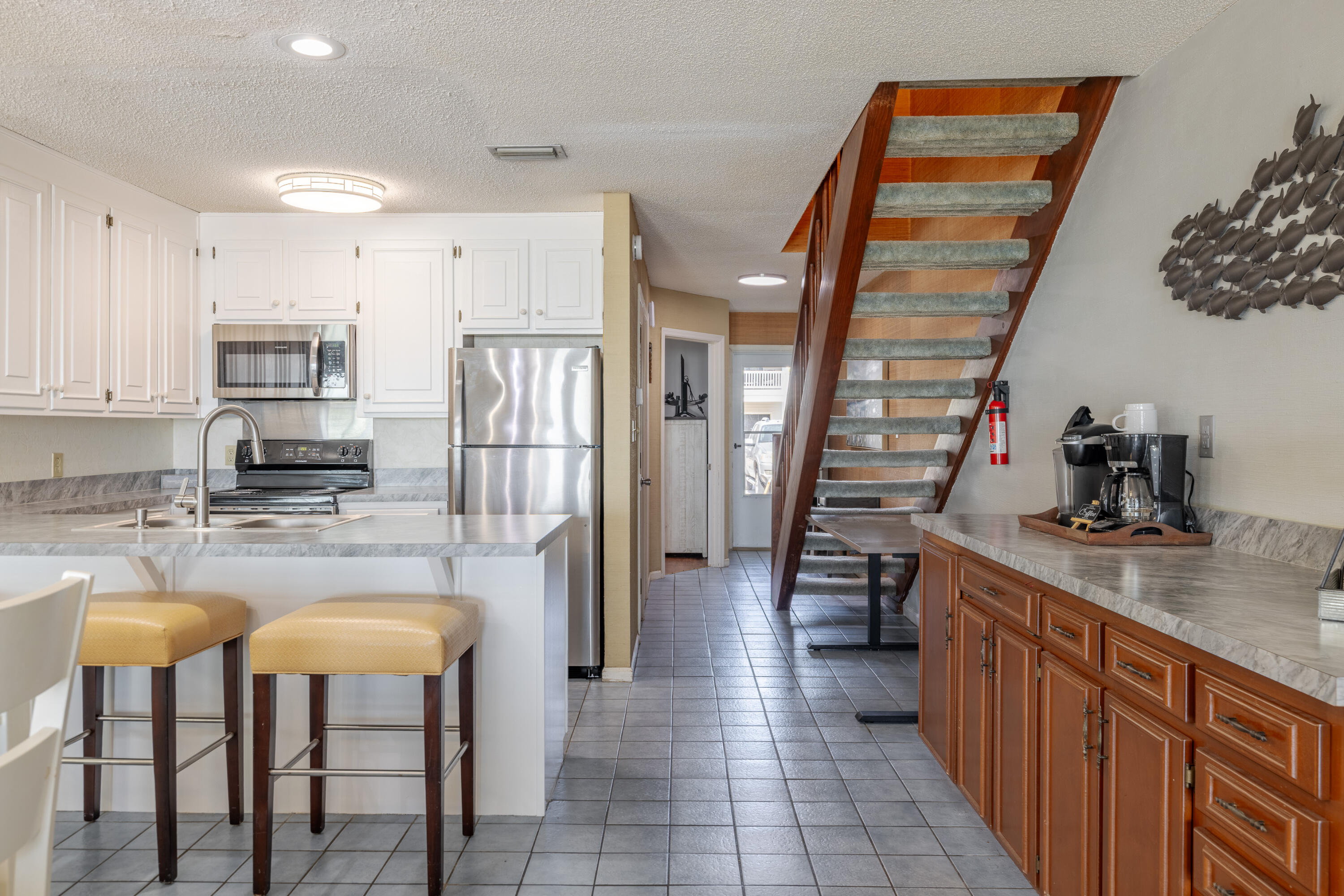 Leeward Tower Townhouse - Residential