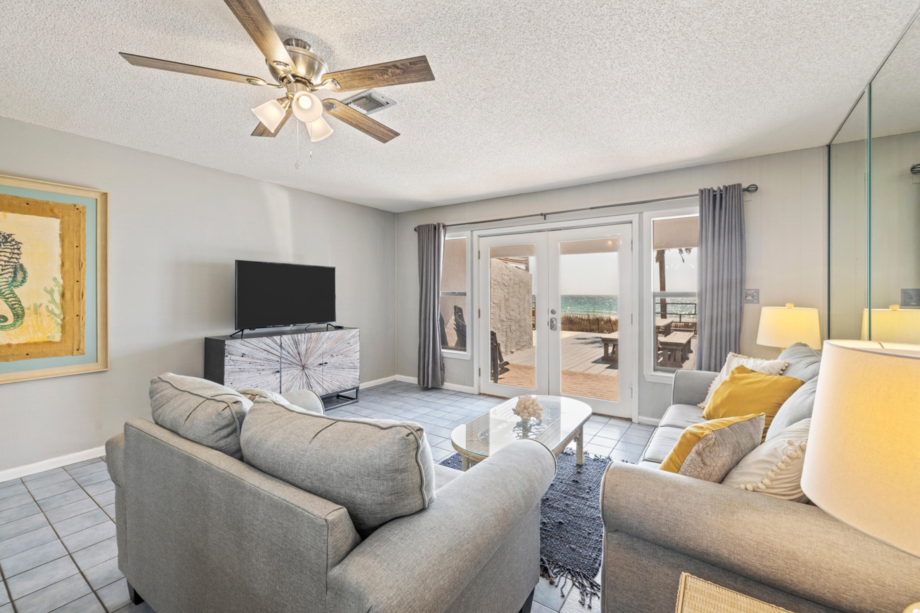 Leeward Tower Townhouse - Residential