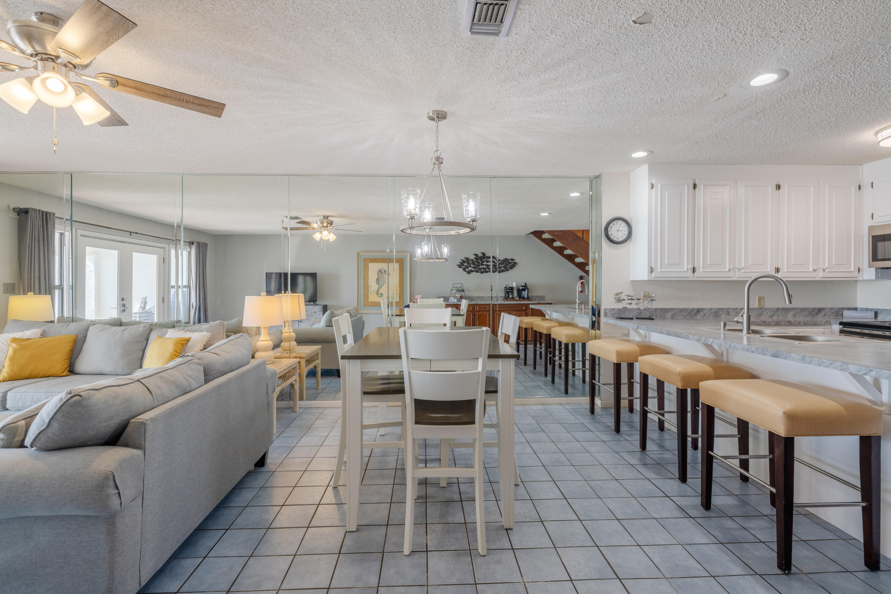 Leeward Tower Townhouse - Residential