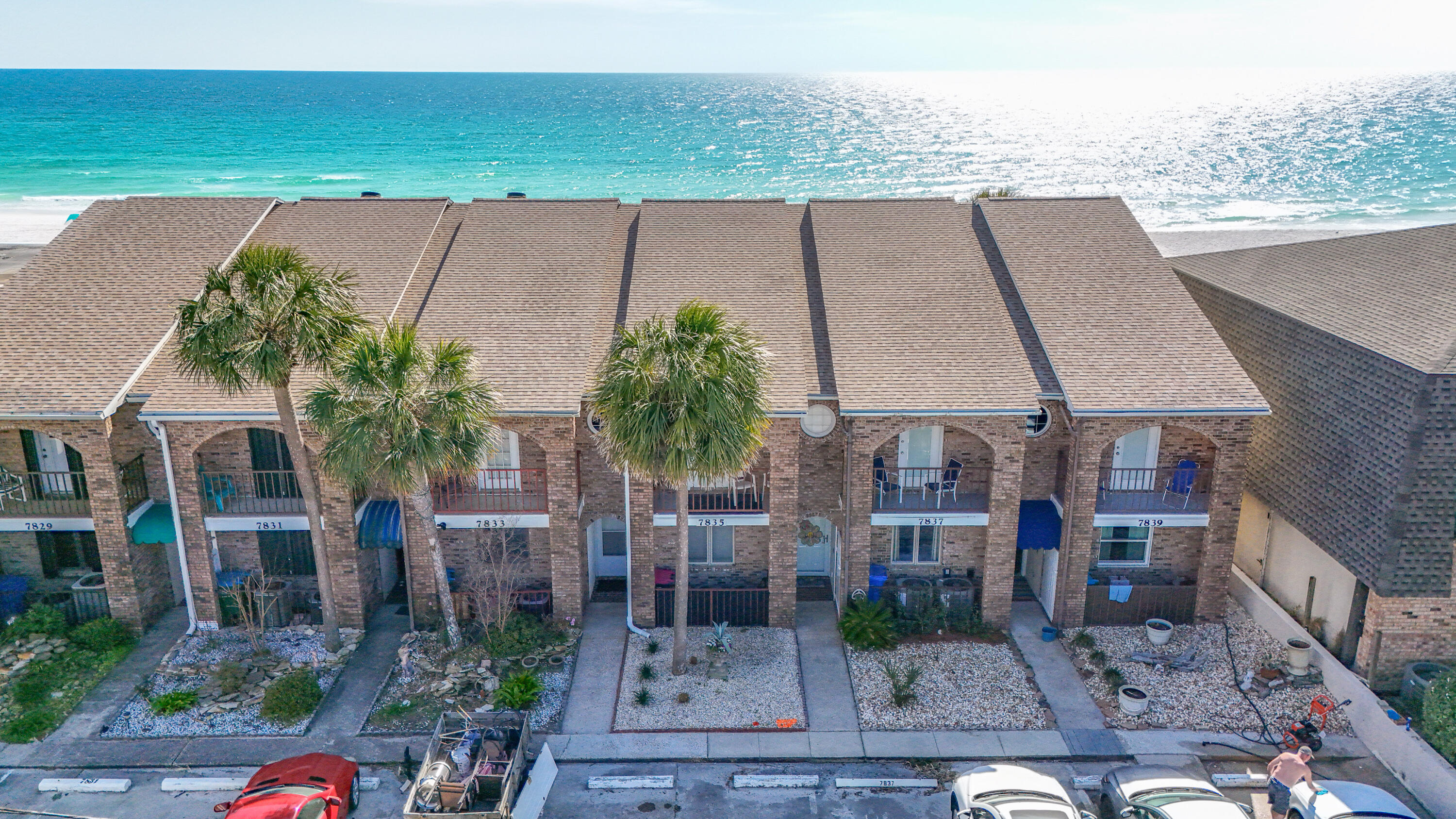Leeward Tower Townhouse - Residential