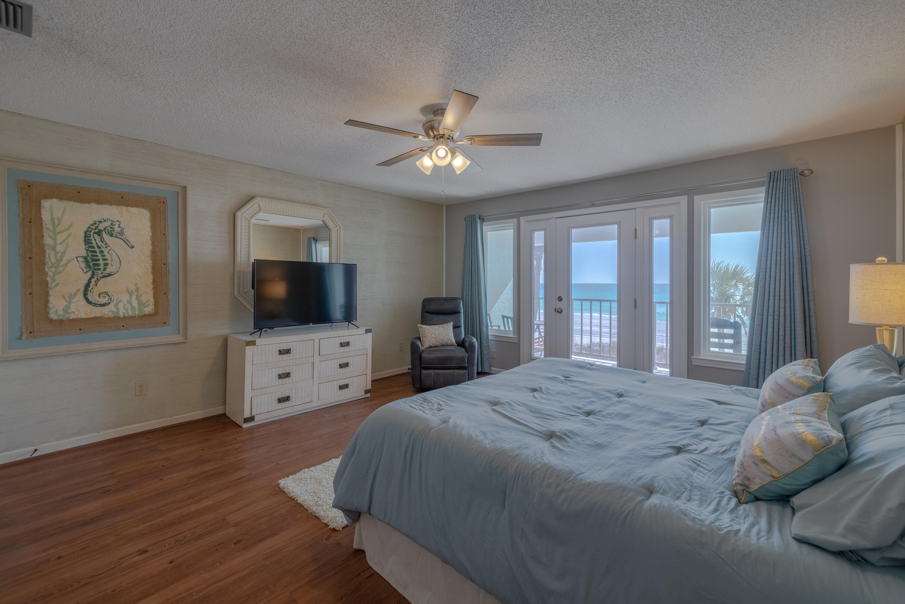 Leeward Tower Townhouse - Residential