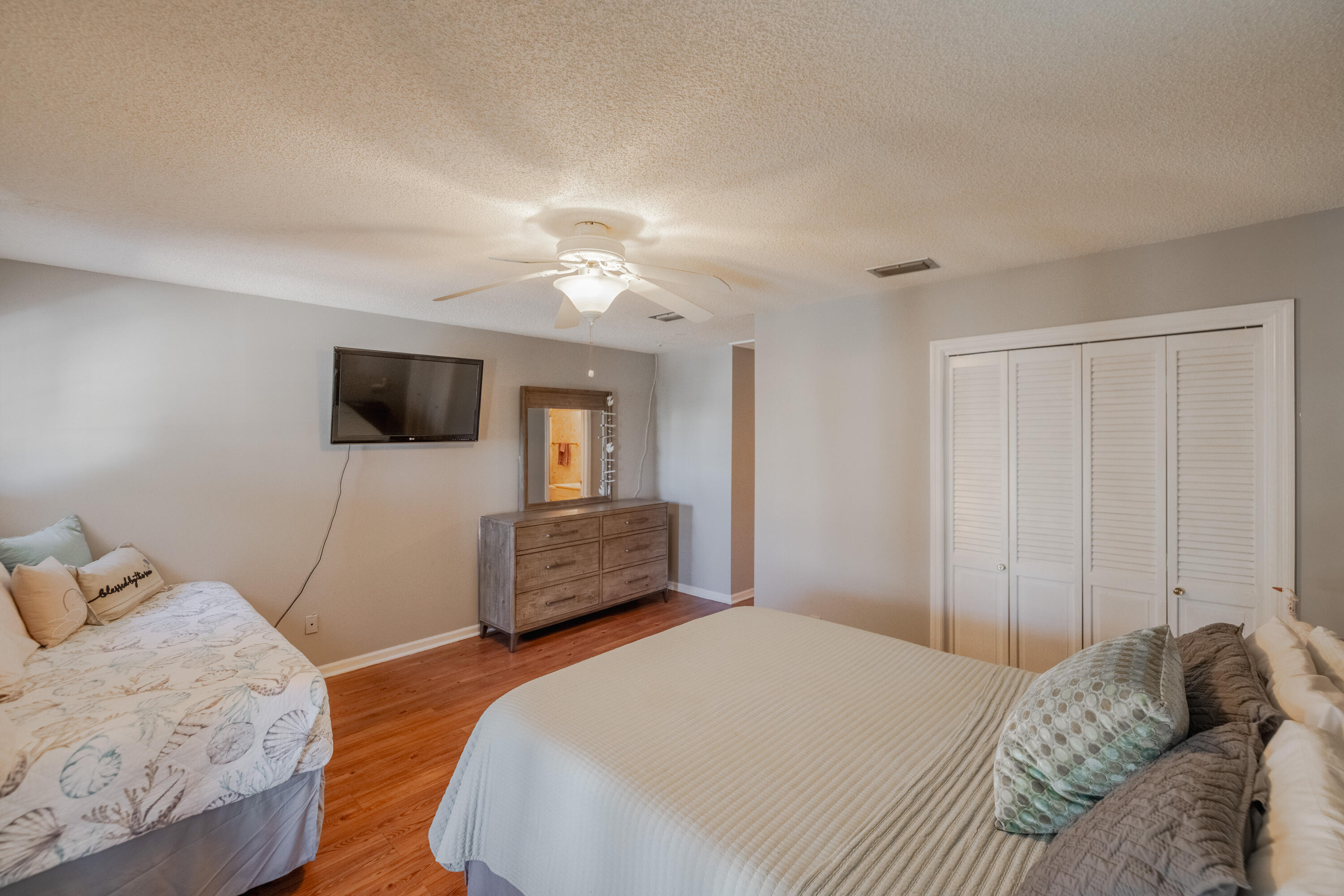 Leeward Tower Townhouse - Residential