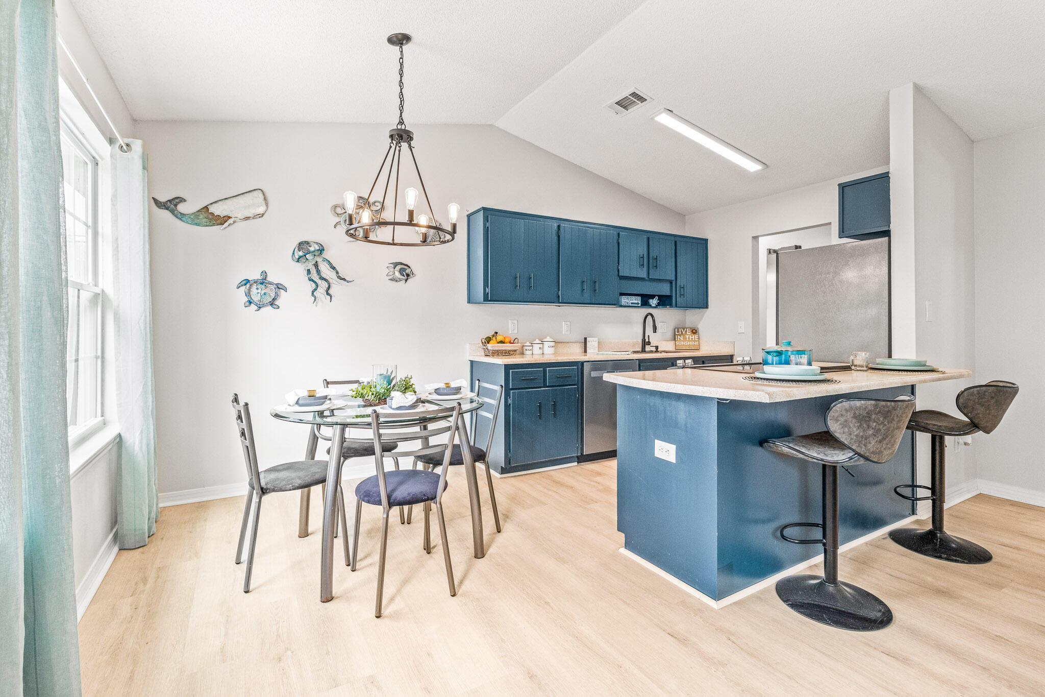 WINDSOR VILLAGE - Residential