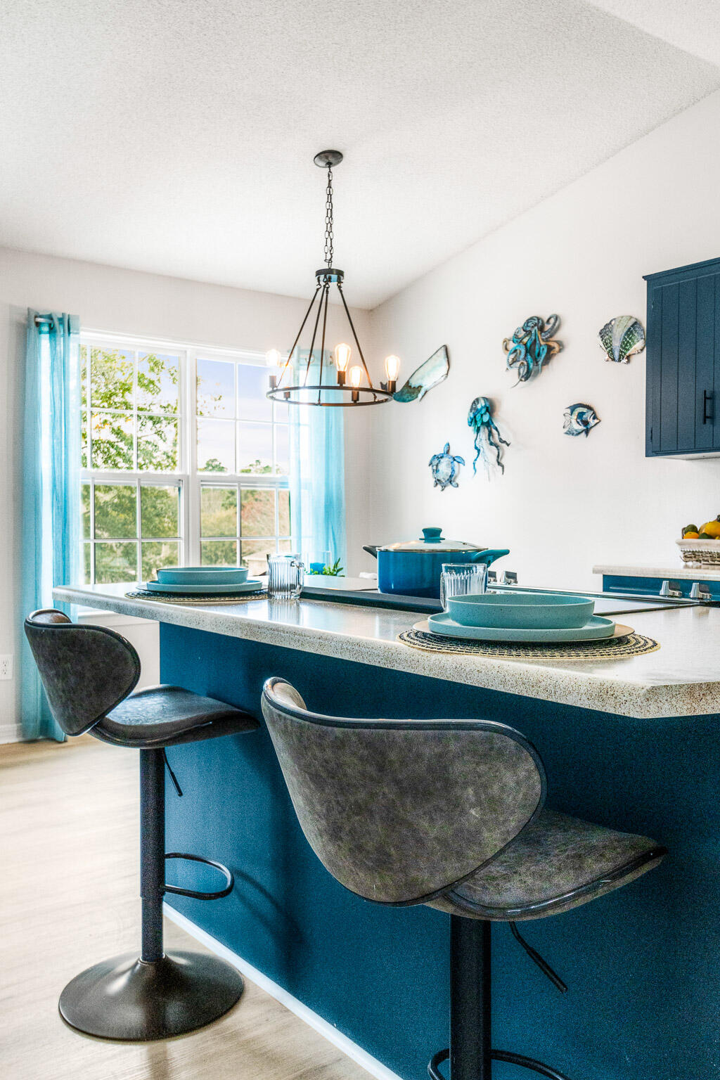 WINDSOR VILLAGE - Residential