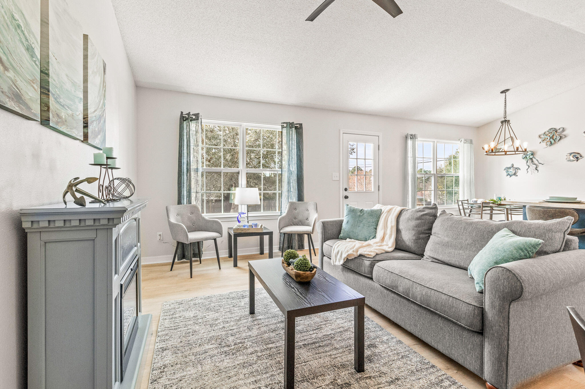 WINDSOR VILLAGE - Residential