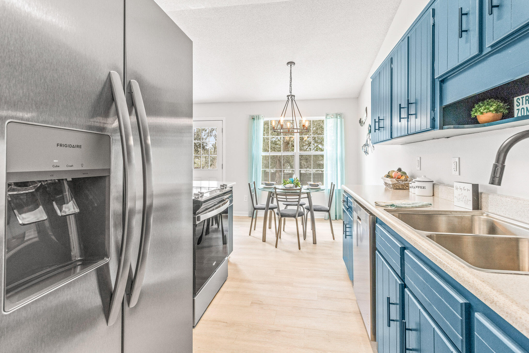 WINDSOR VILLAGE - Residential