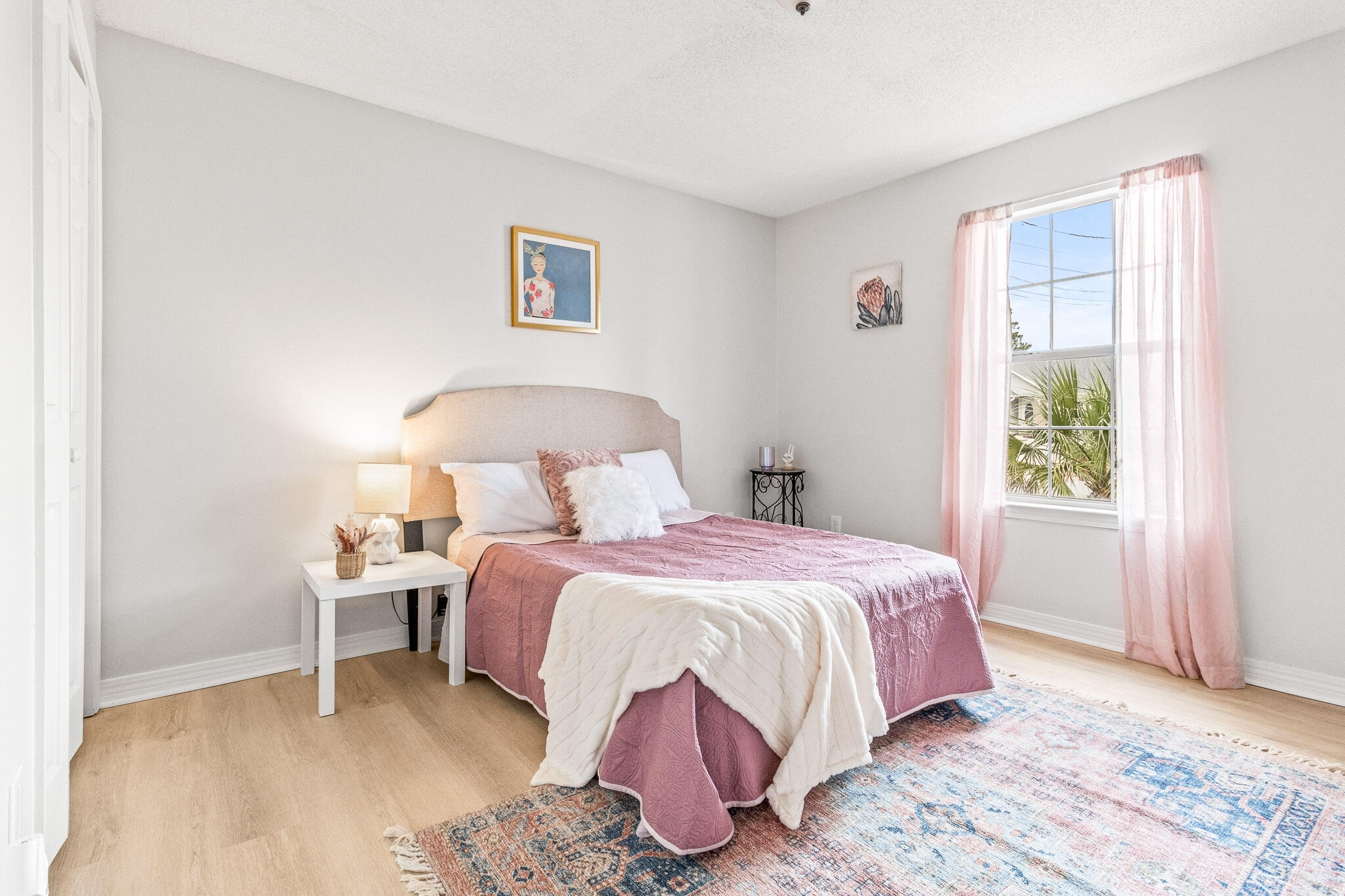 WINDSOR VILLAGE - Residential