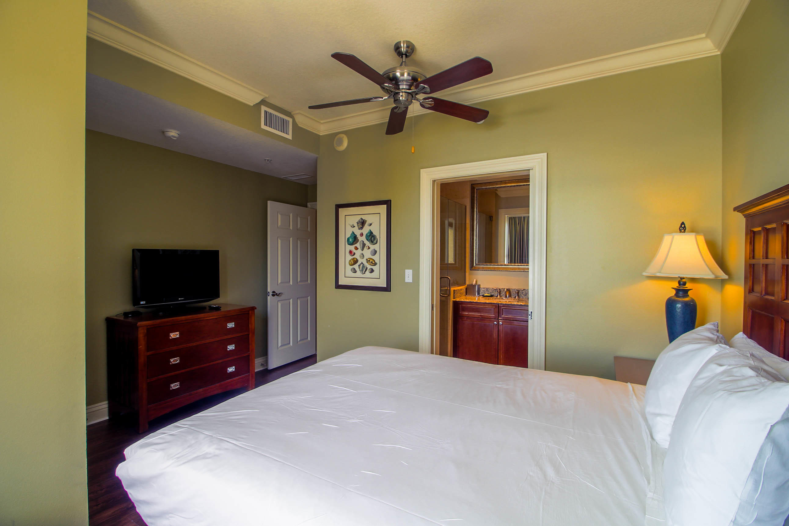 EMERALD GRANDE - Residential