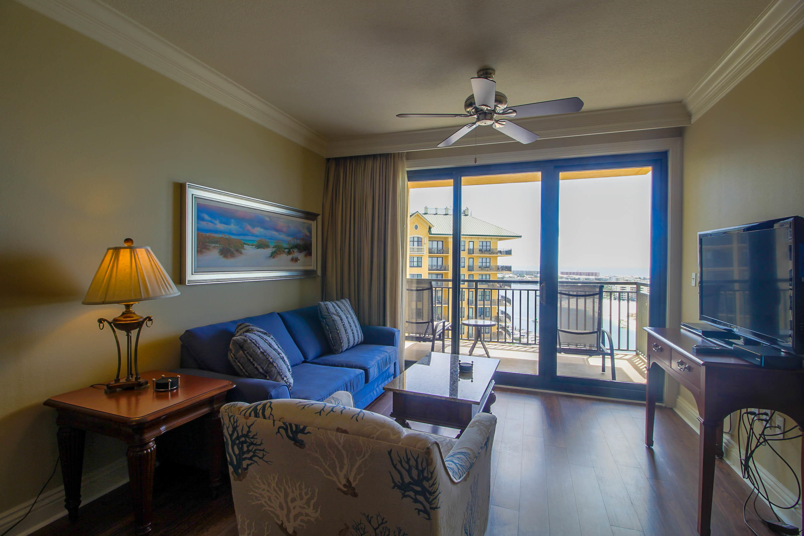 EMERALD GRANDE - Residential