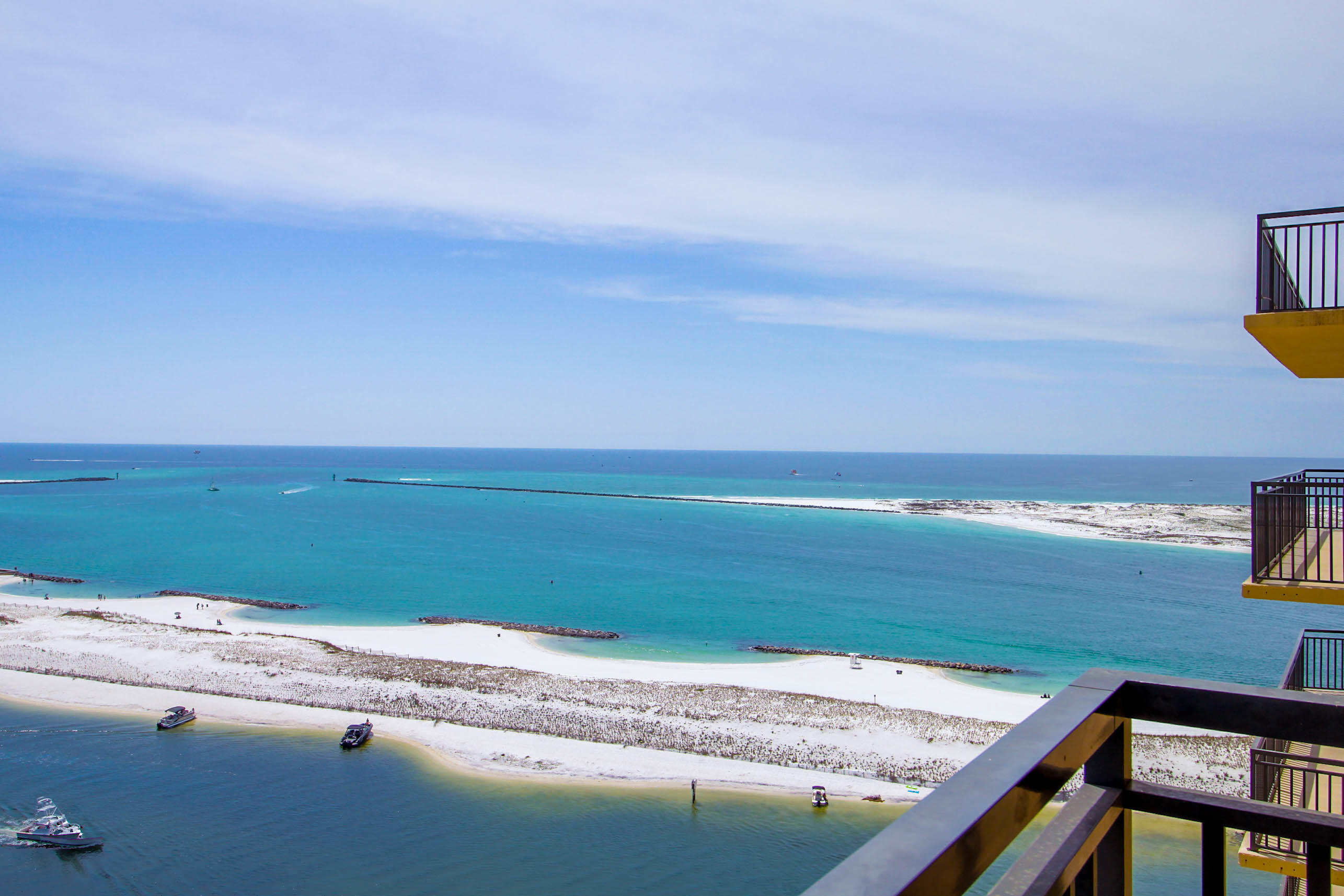 EMERALD GRANDE - Residential