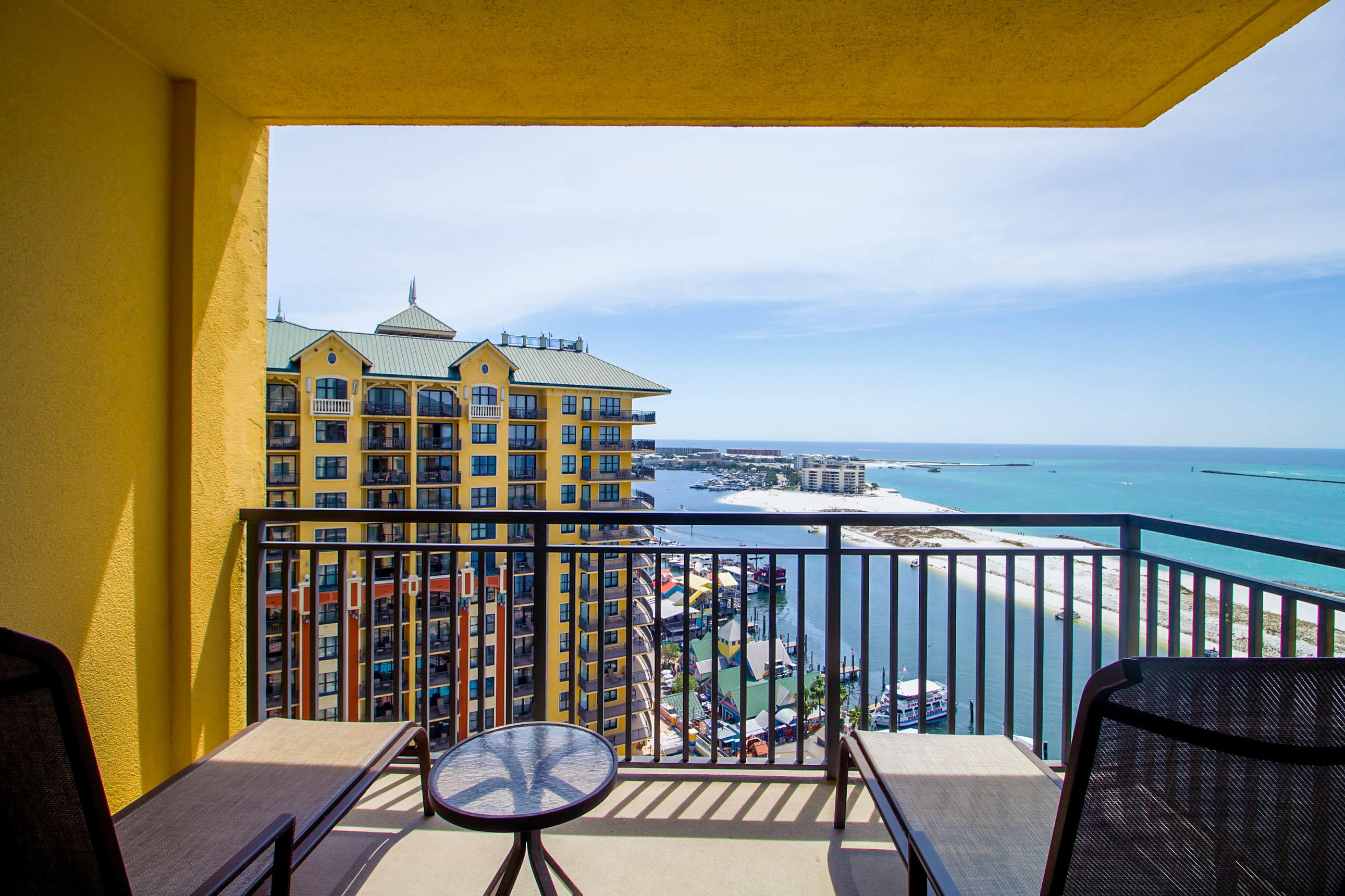 EMERALD GRANDE - Residential