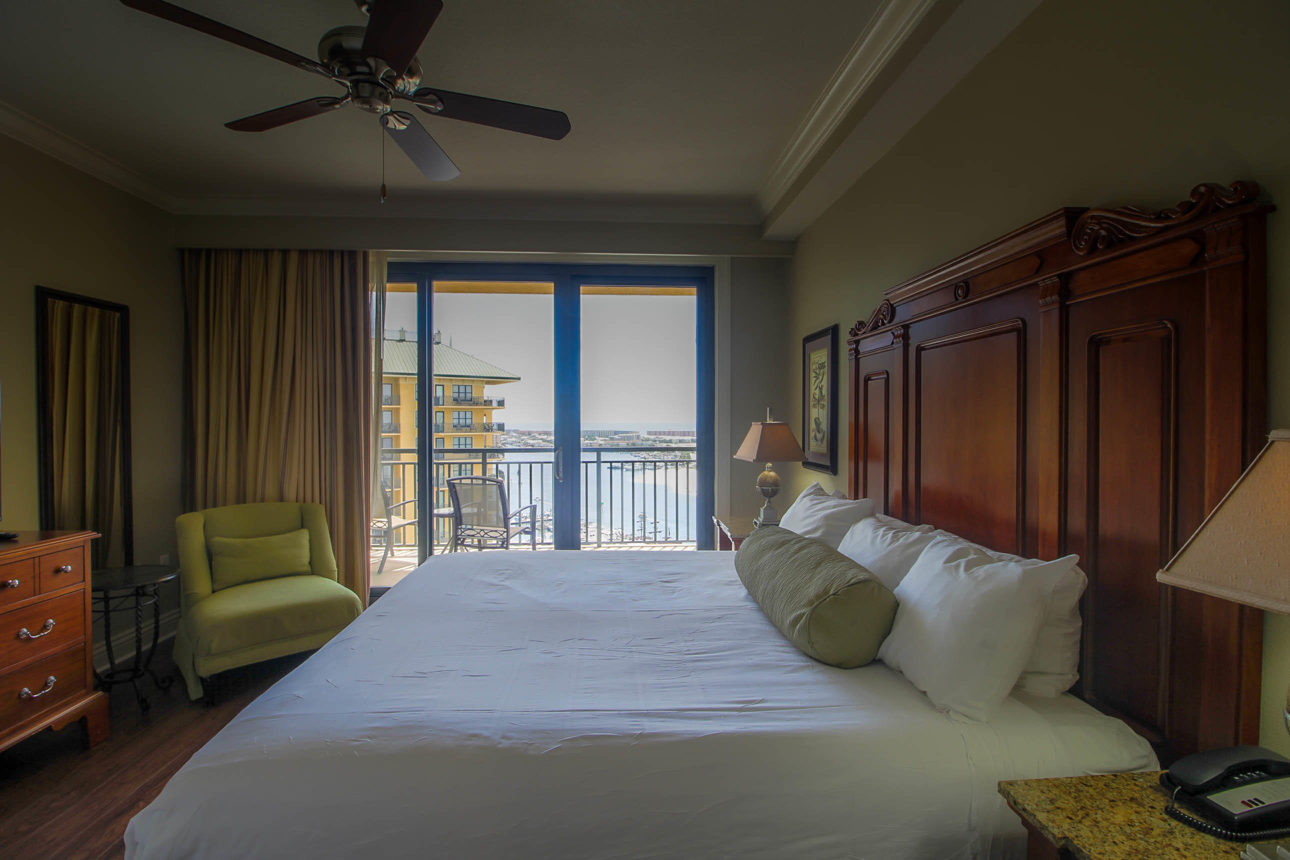 EMERALD GRANDE - Residential