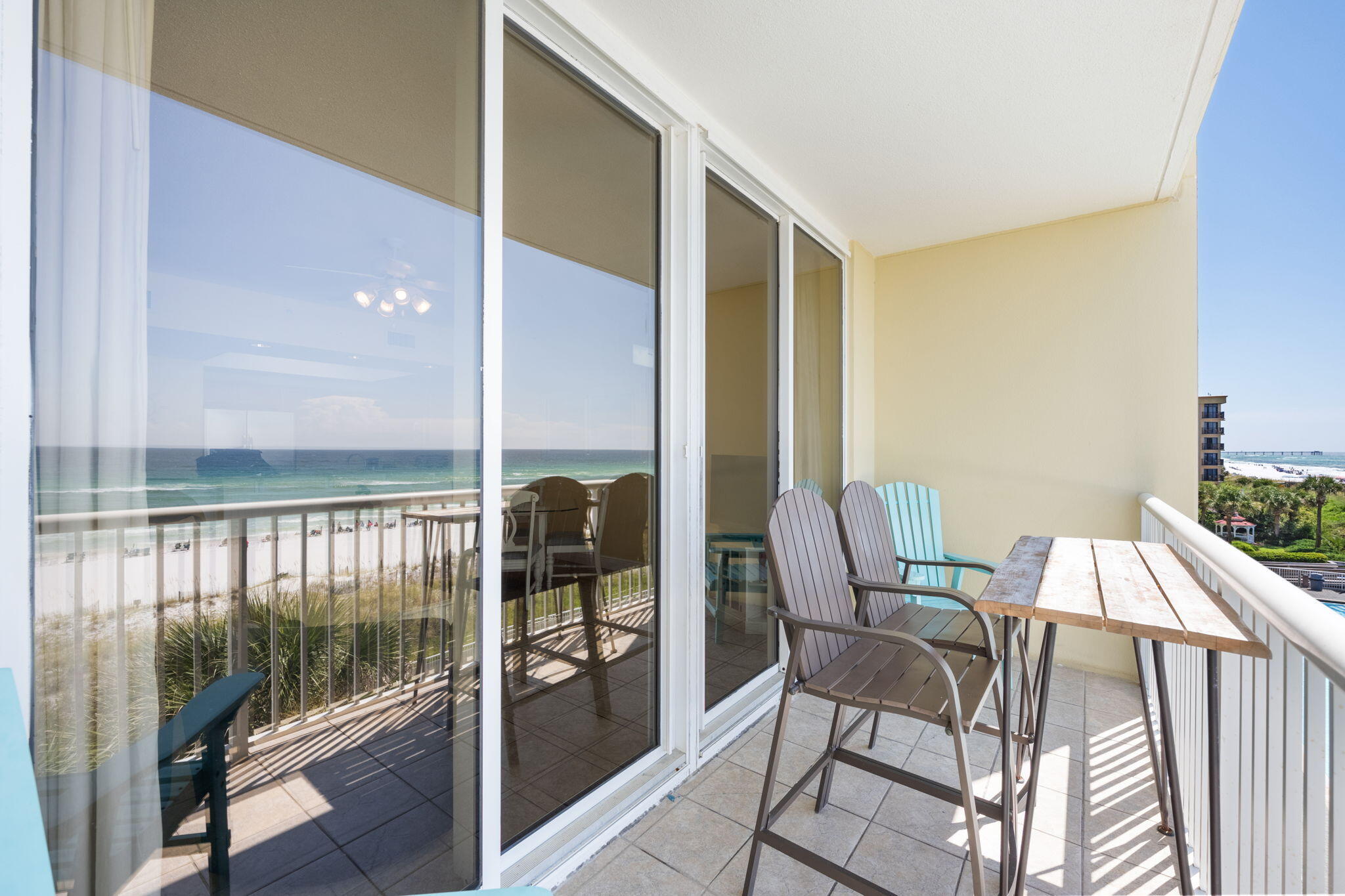 WATERS EDGE - Residential