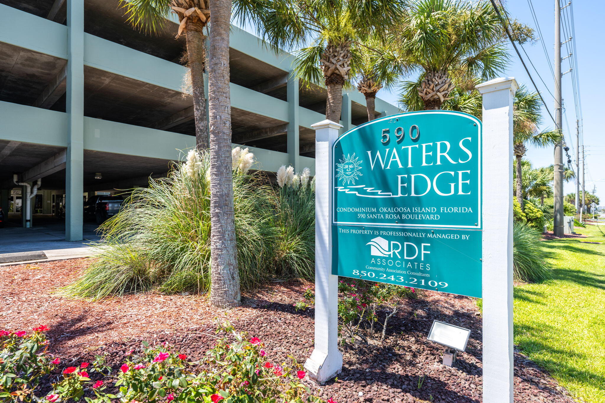 WATERS EDGE - Residential