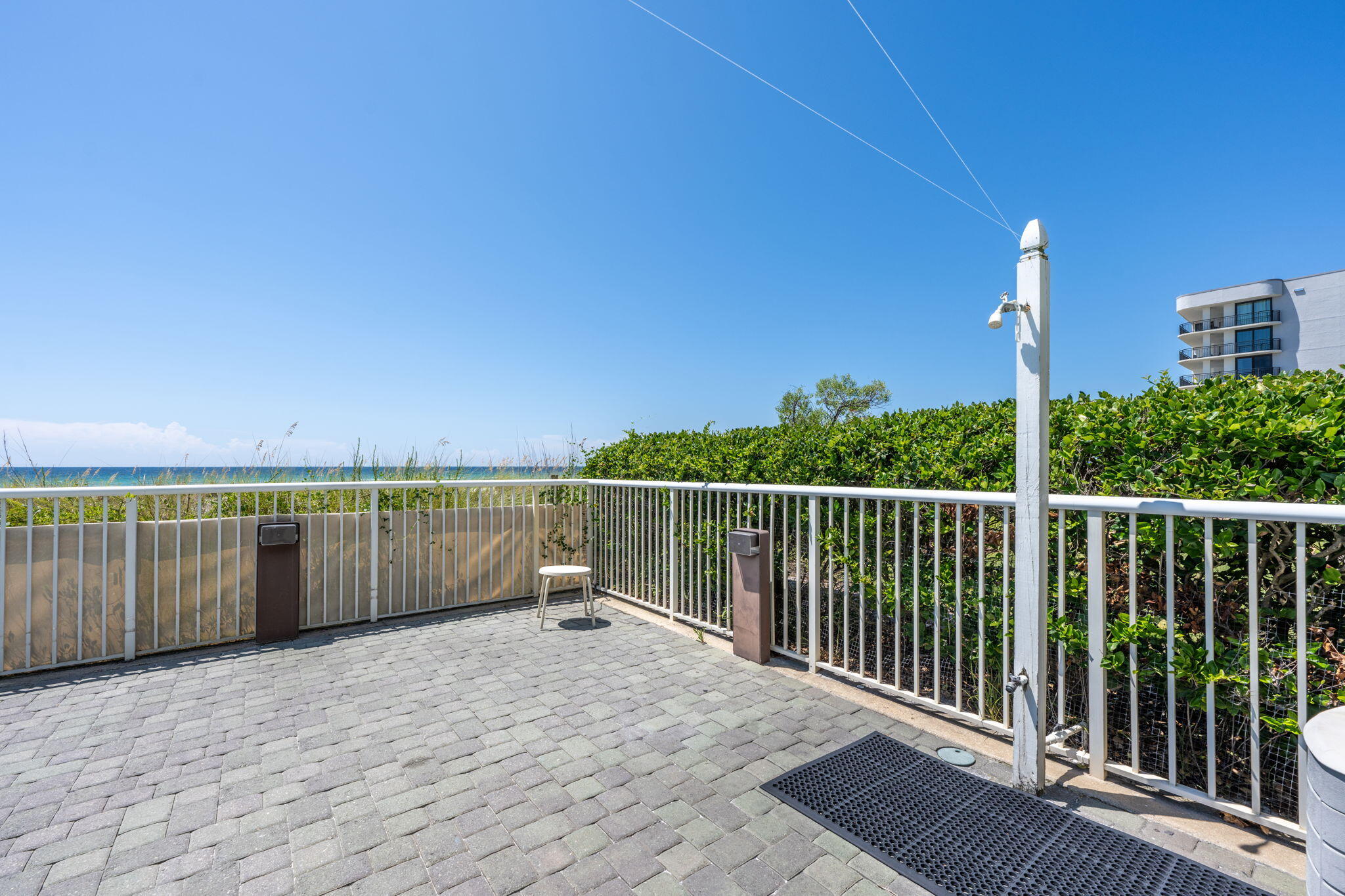 WATERS EDGE - Residential