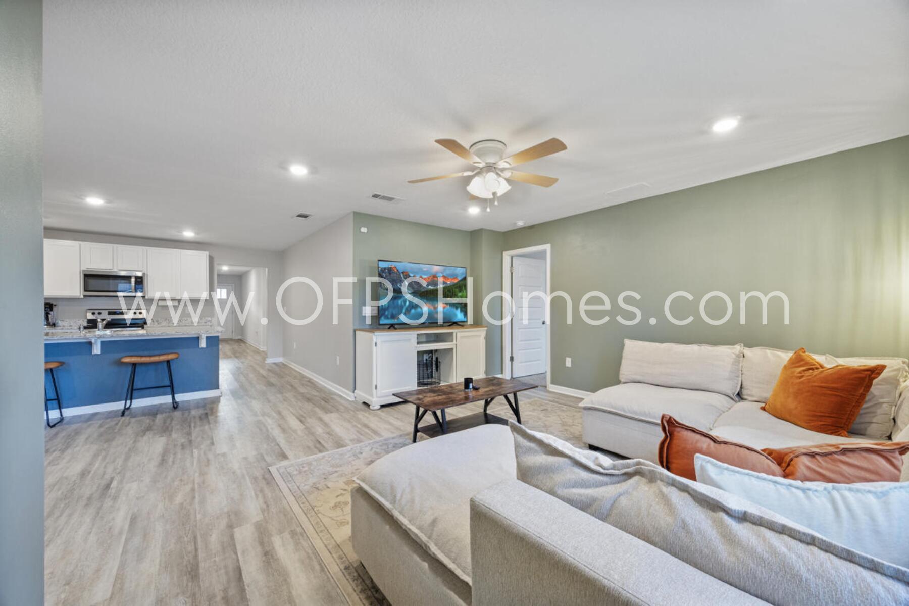 HOMEWOOD EST - Residential Lease