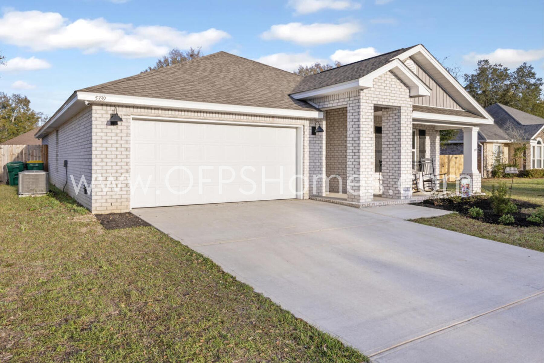 HOMEWOOD EST - Residential Lease