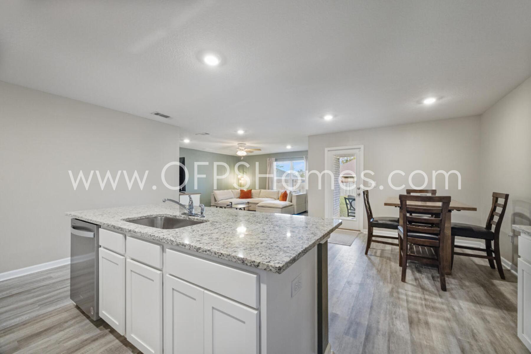 HOMEWOOD EST - Residential Lease