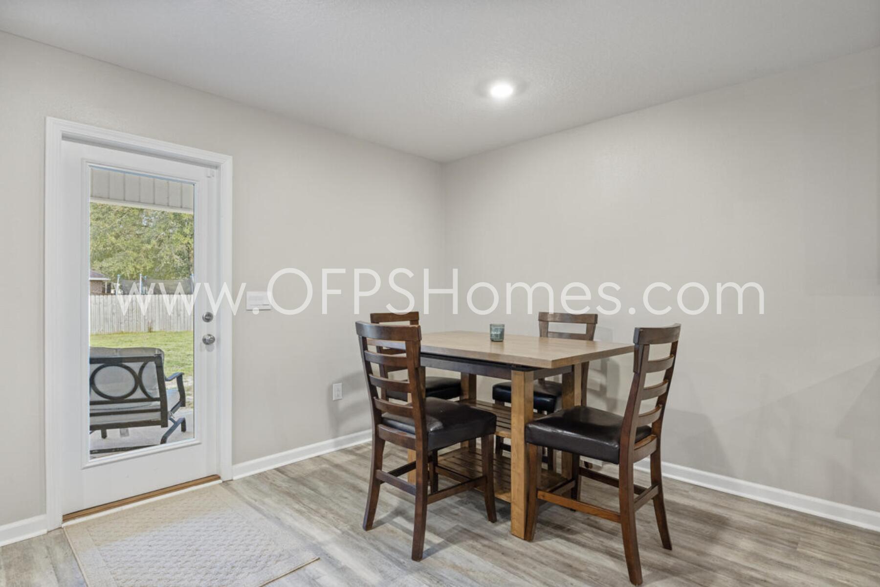 HOMEWOOD EST - Residential Lease