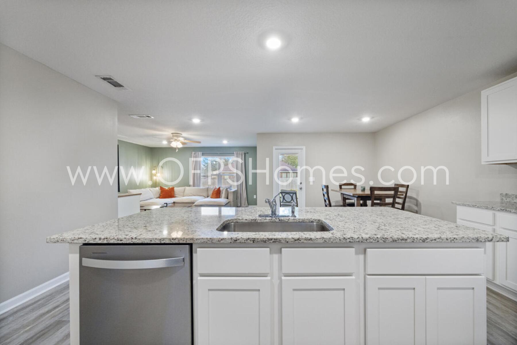 HOMEWOOD EST - Residential Lease