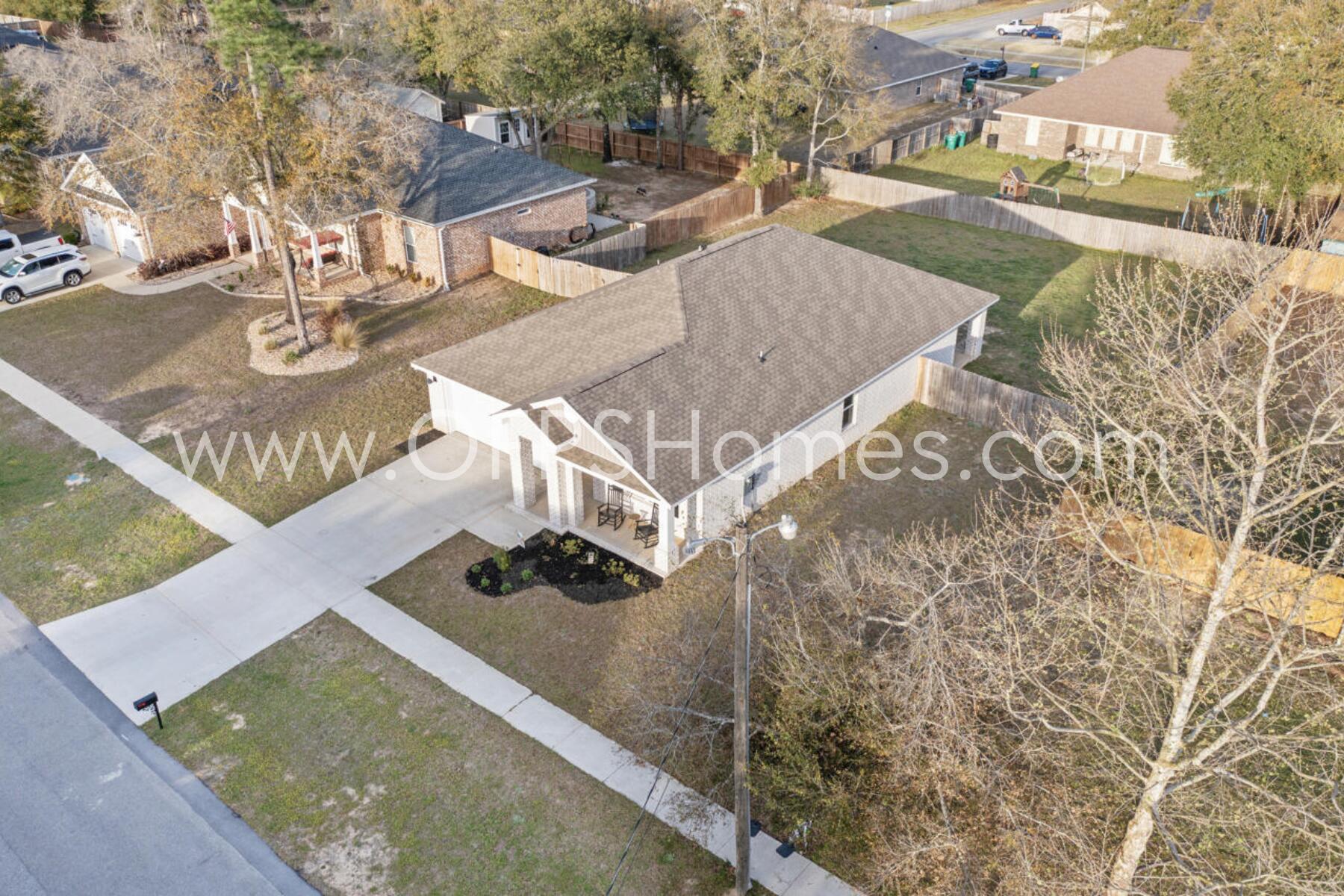 HOMEWOOD EST - Residential Lease