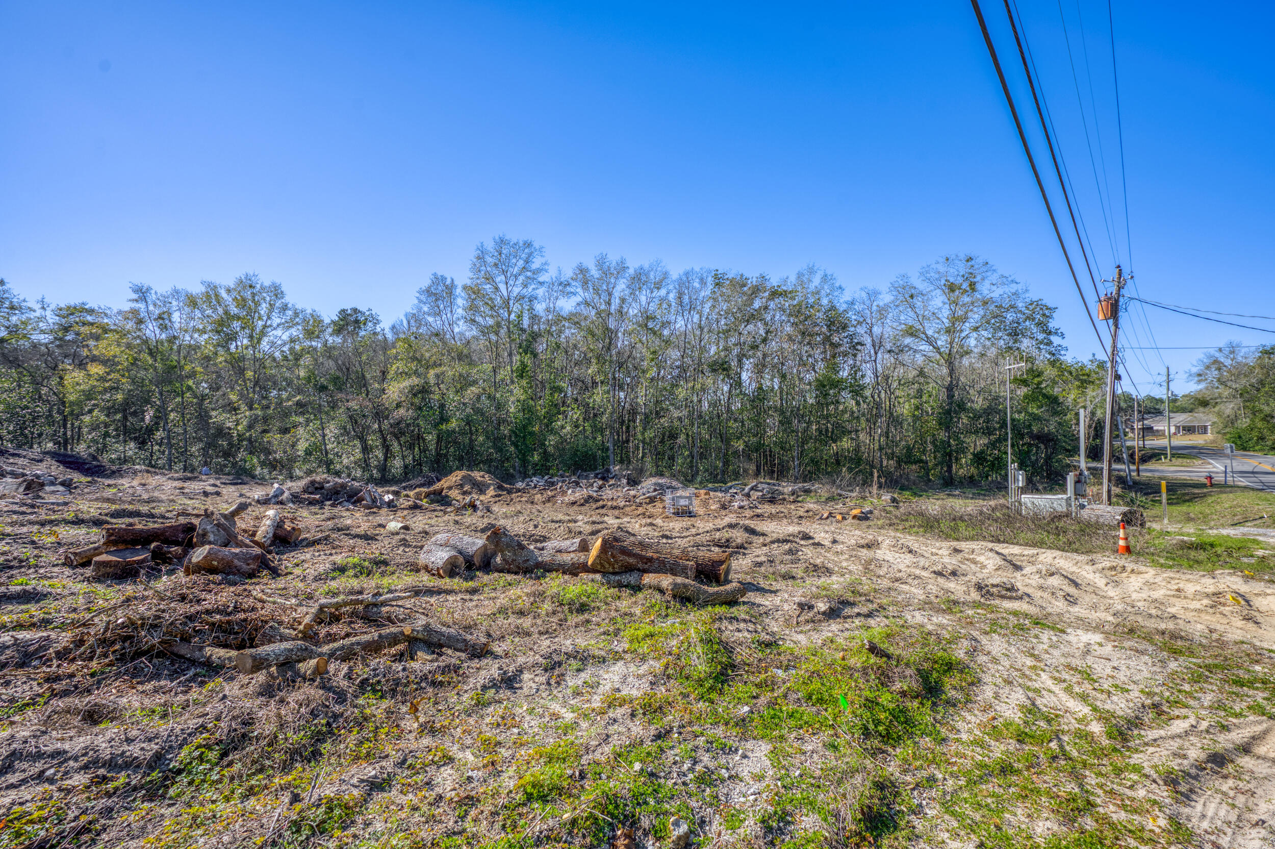 METES & BOUNDS - Land