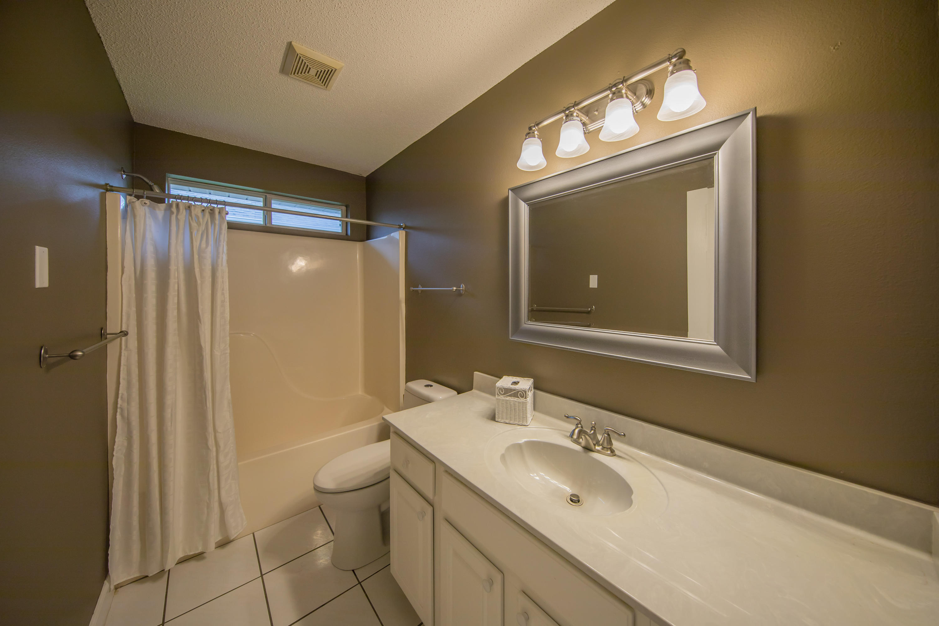 MAGNOLIA SHORES S/D - Residential