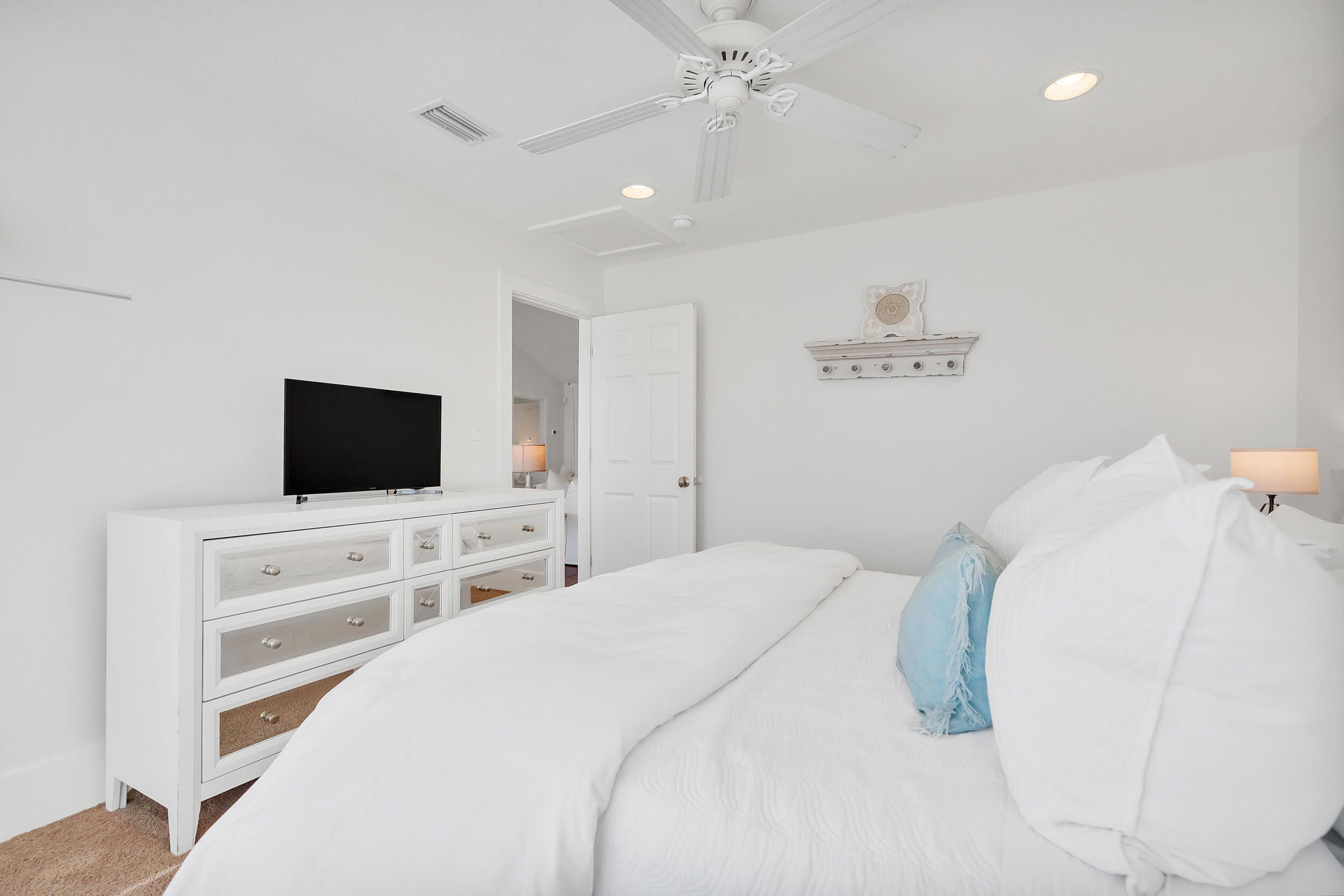 SEAGROVE 2ND ADDN - Land