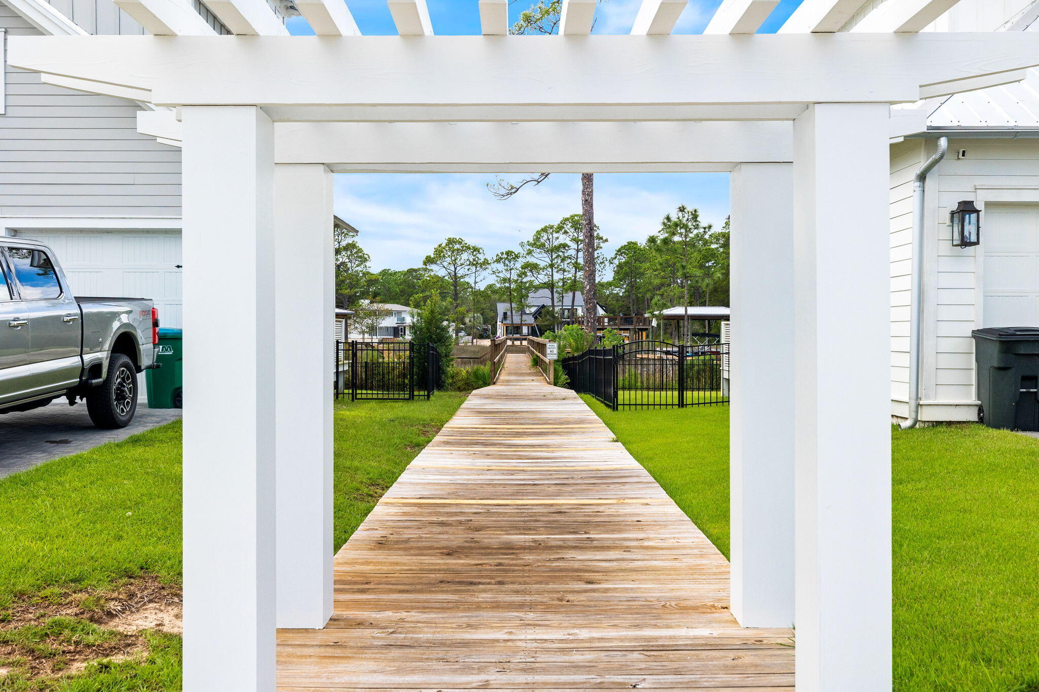 Daxton on the Bay - Residential