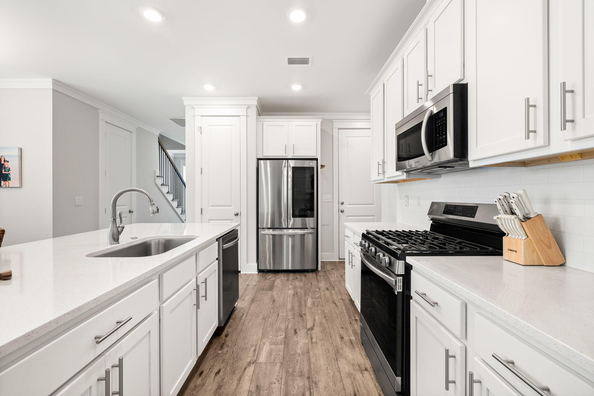 Daxton on the Bay - Residential