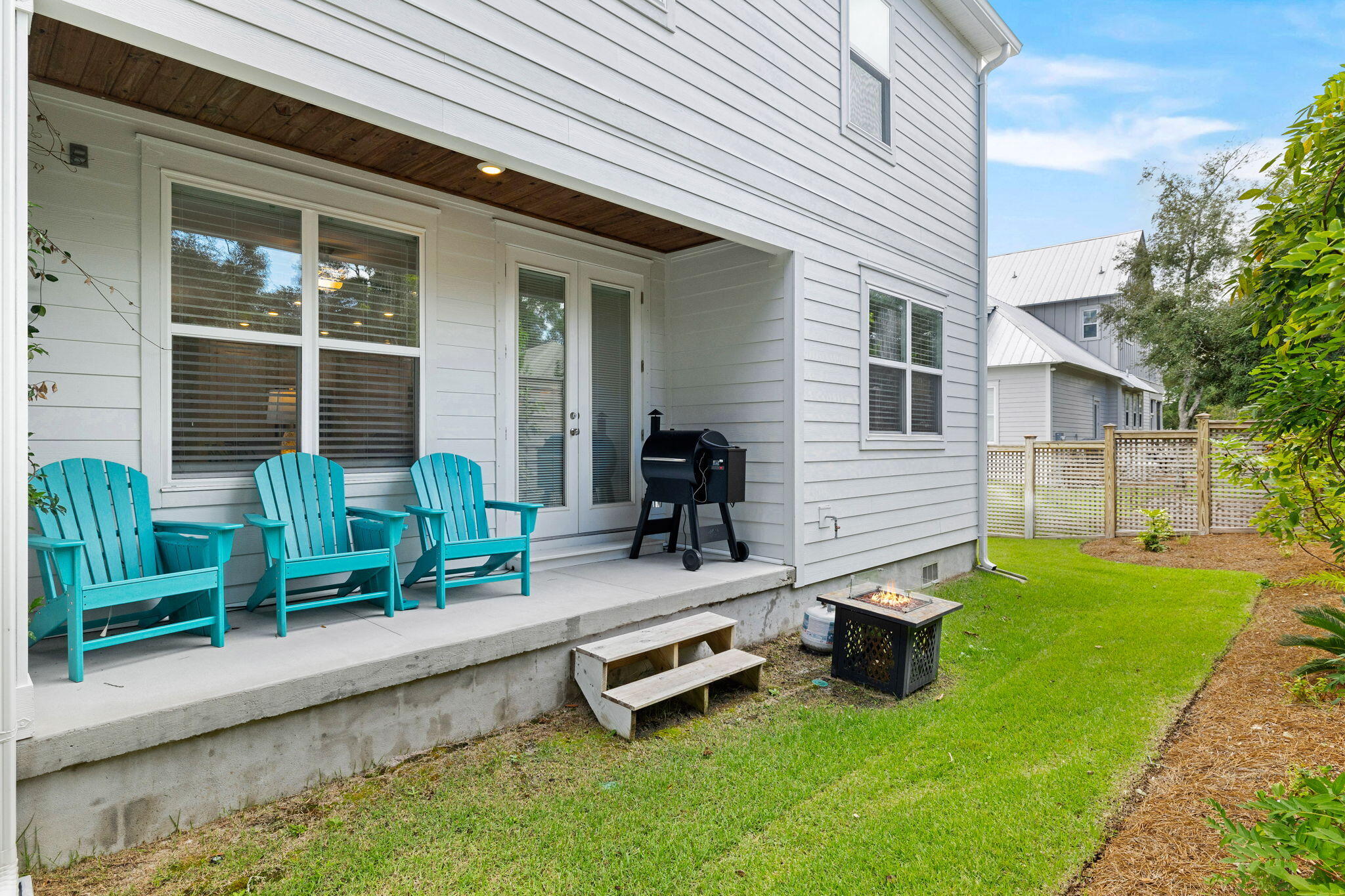 Daxton on the Bay - Residential