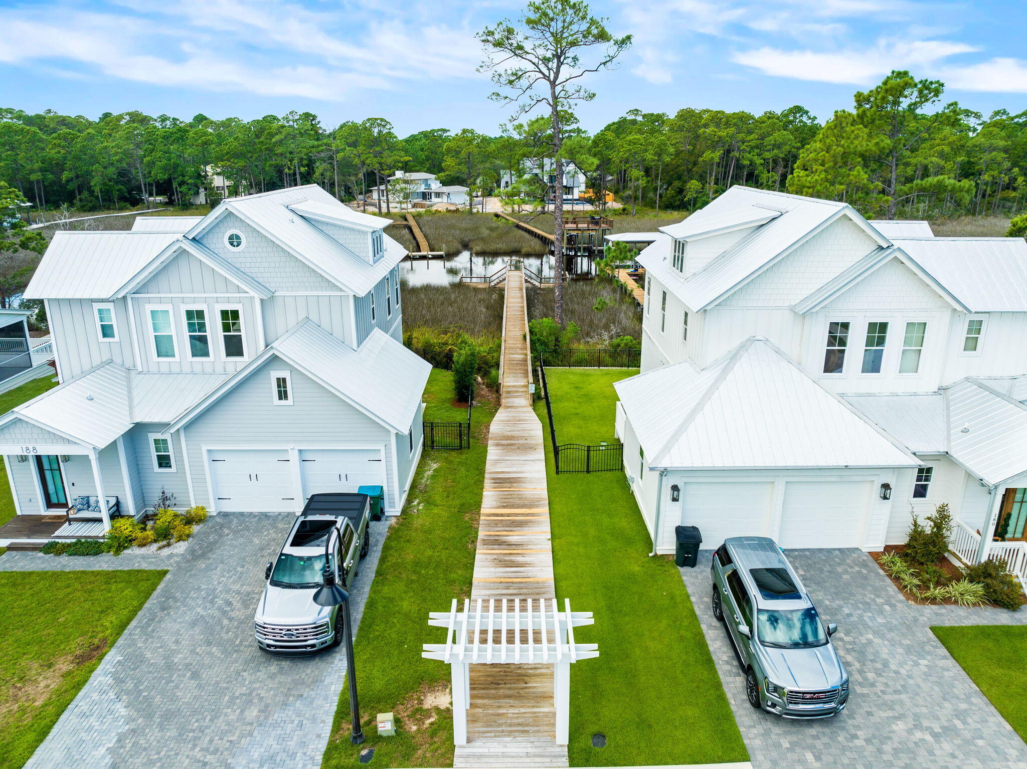 Daxton on the Bay - Residential