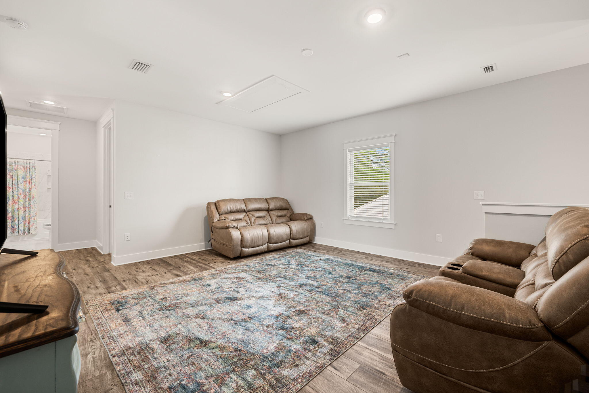 Daxton on the Bay - Residential