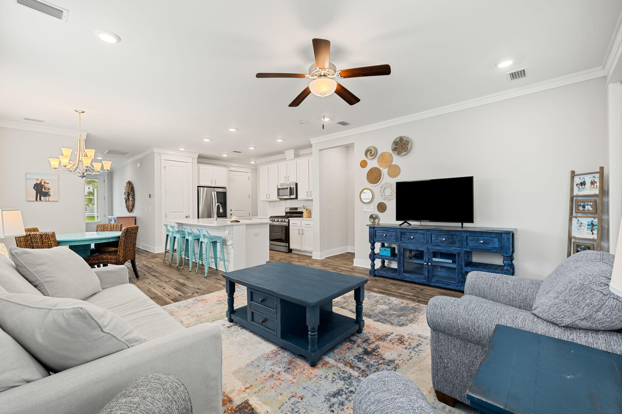 Daxton on the Bay - Residential