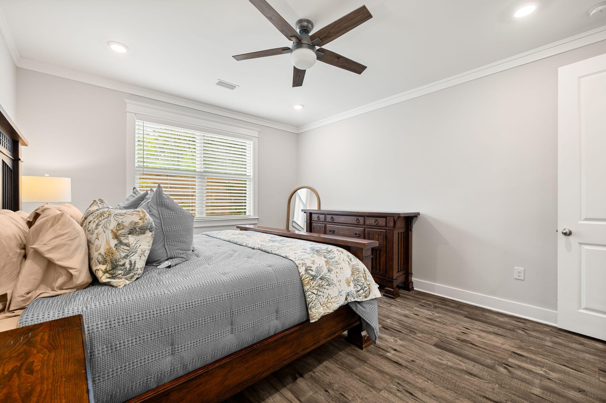 Daxton on the Bay - Residential