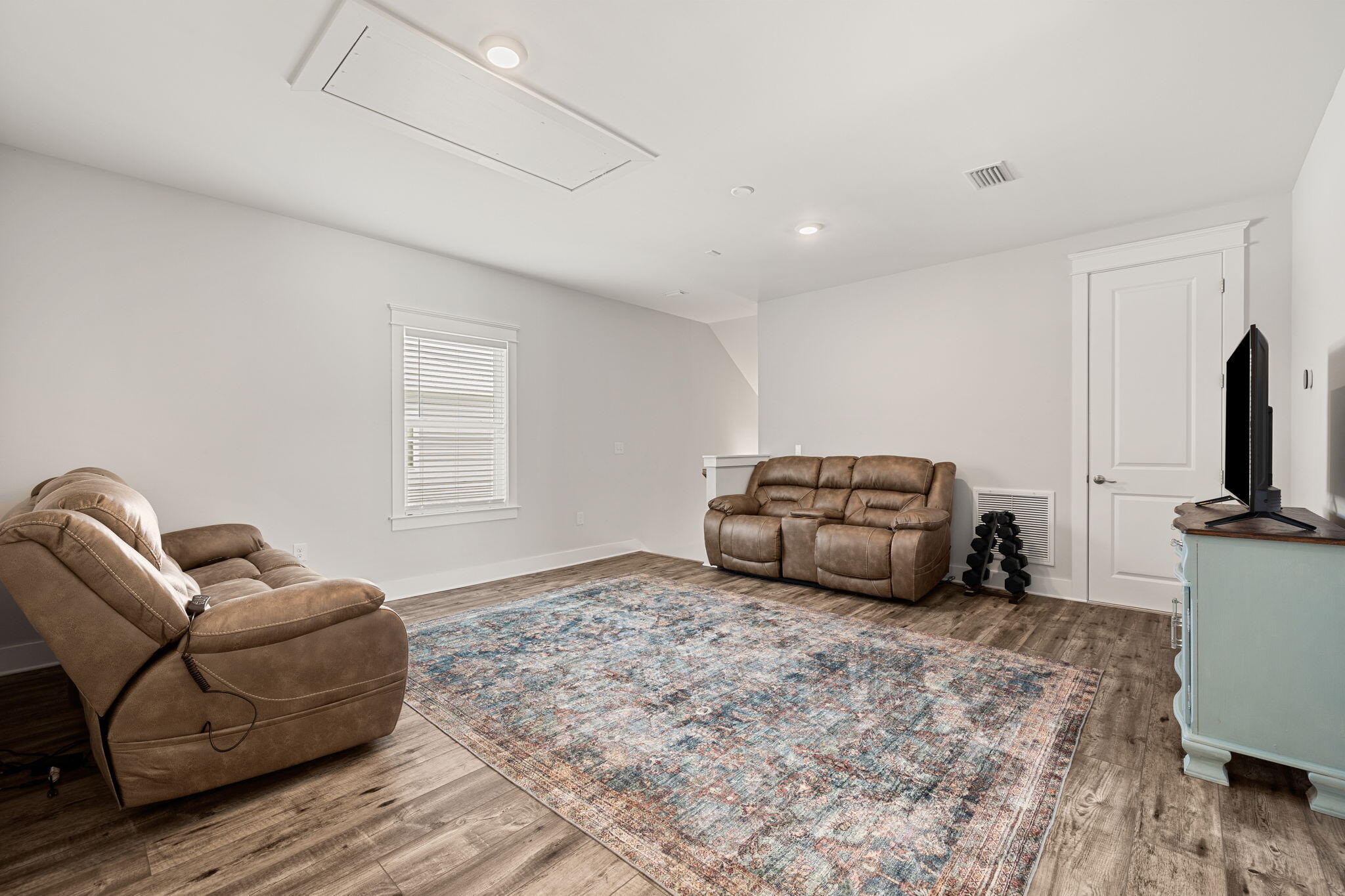 Daxton on the Bay - Residential