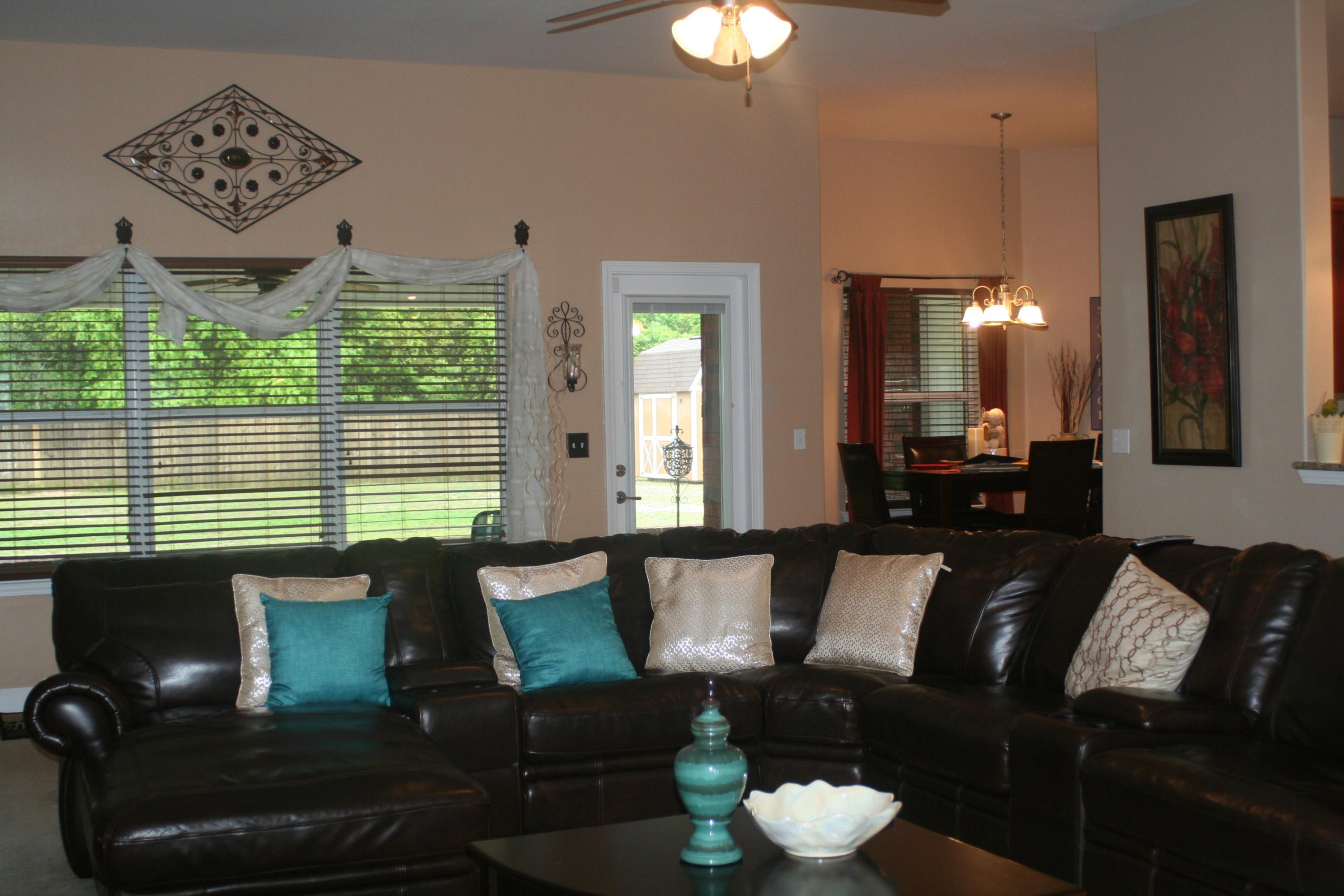 BROWNSTONE MANOR - Residential Lease