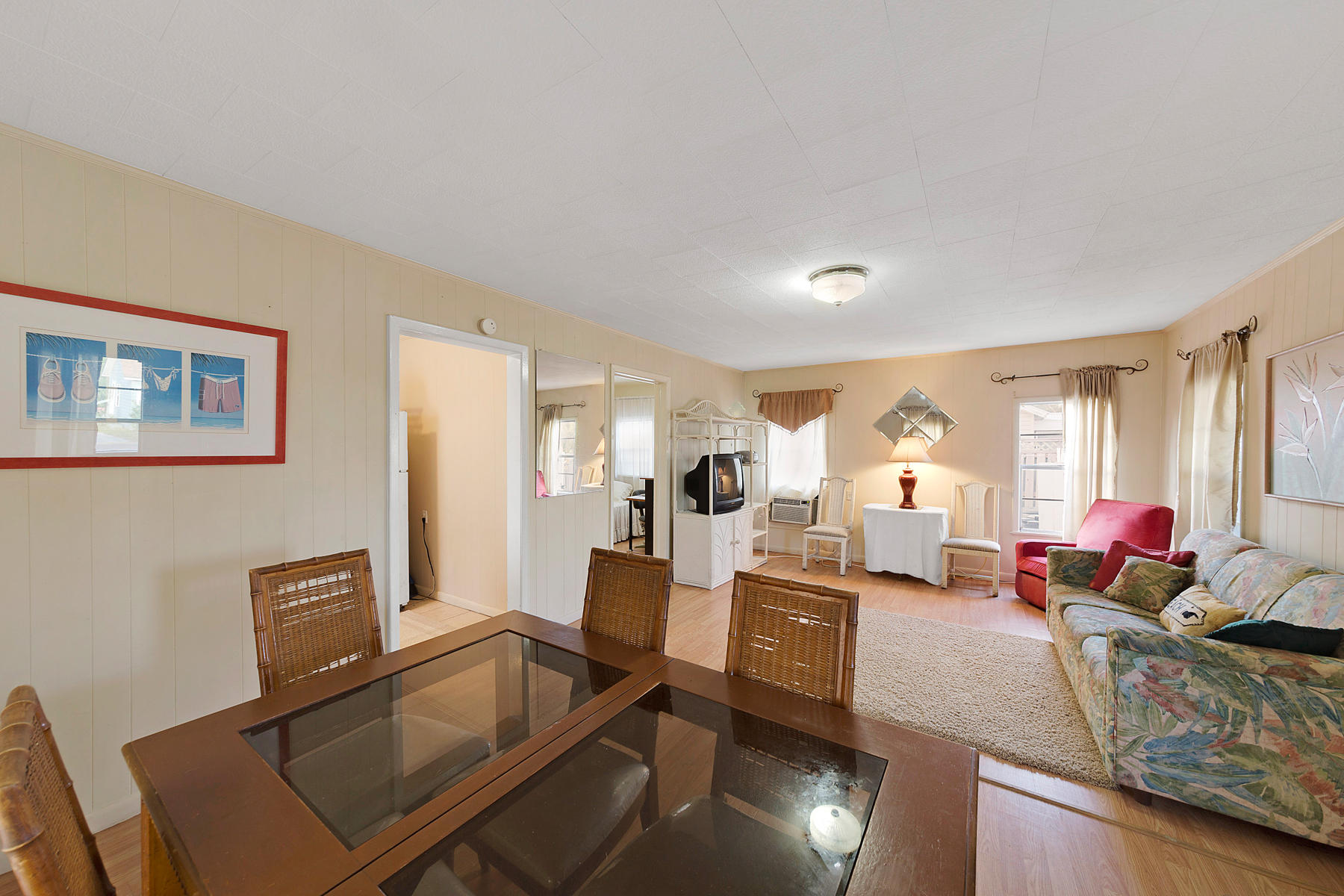 LAGUNA BEACH - Residential