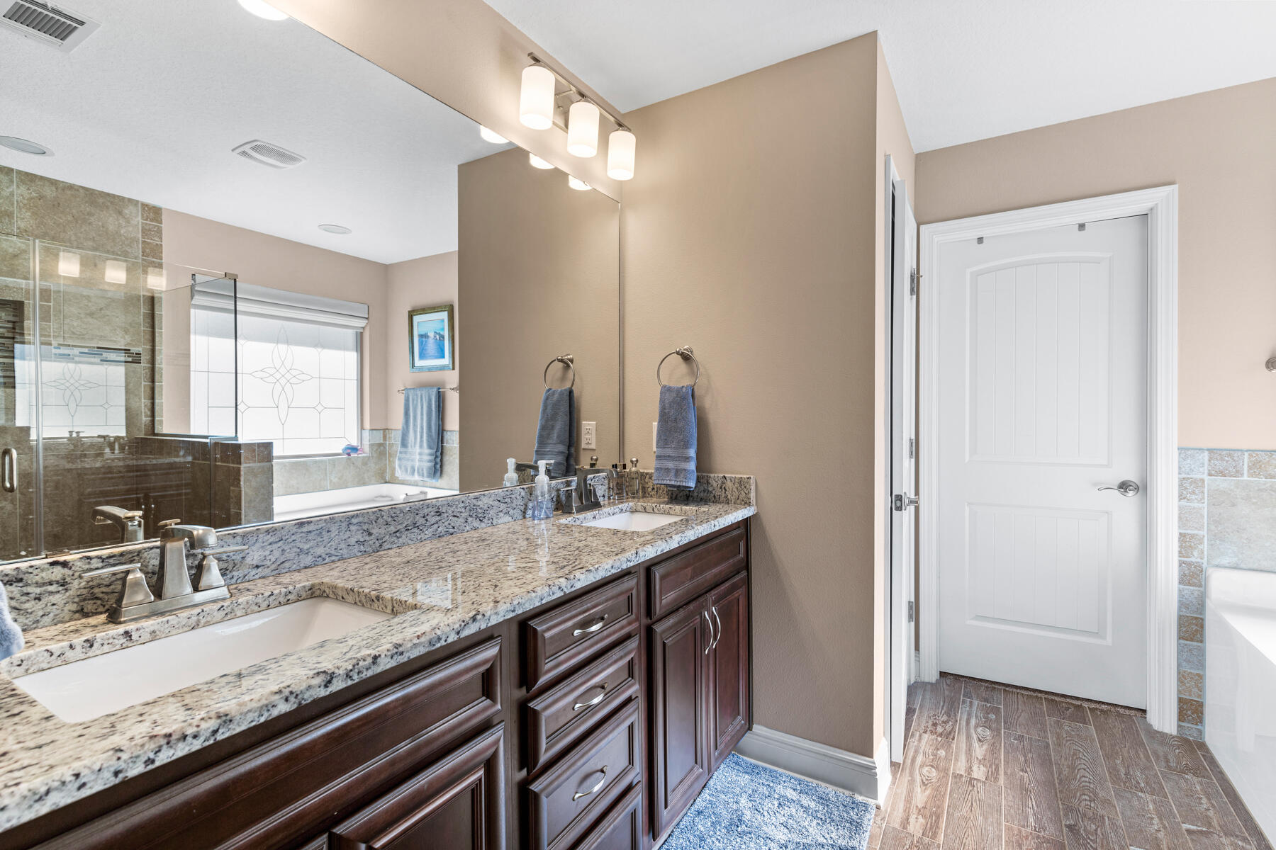 HOLLEY BY THE SEA - Residential