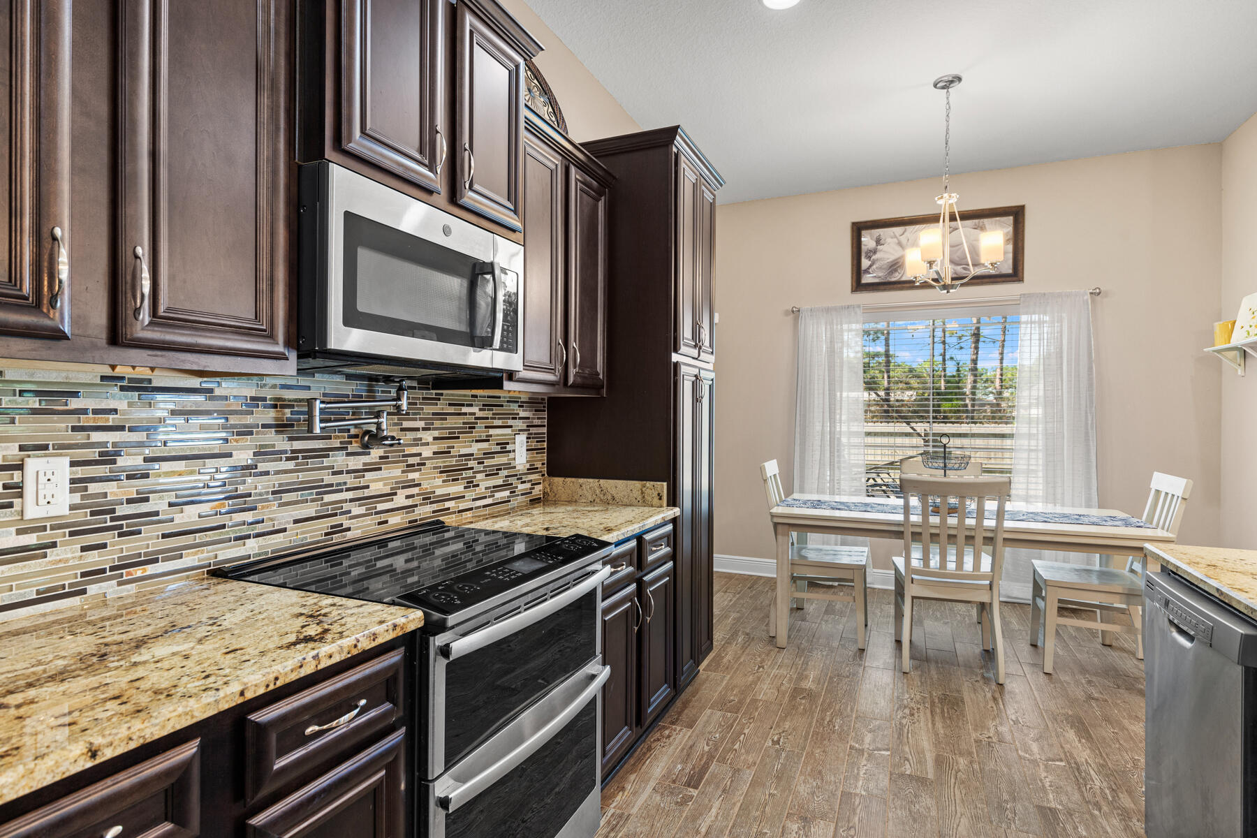 HOLLEY BY THE SEA - Residential