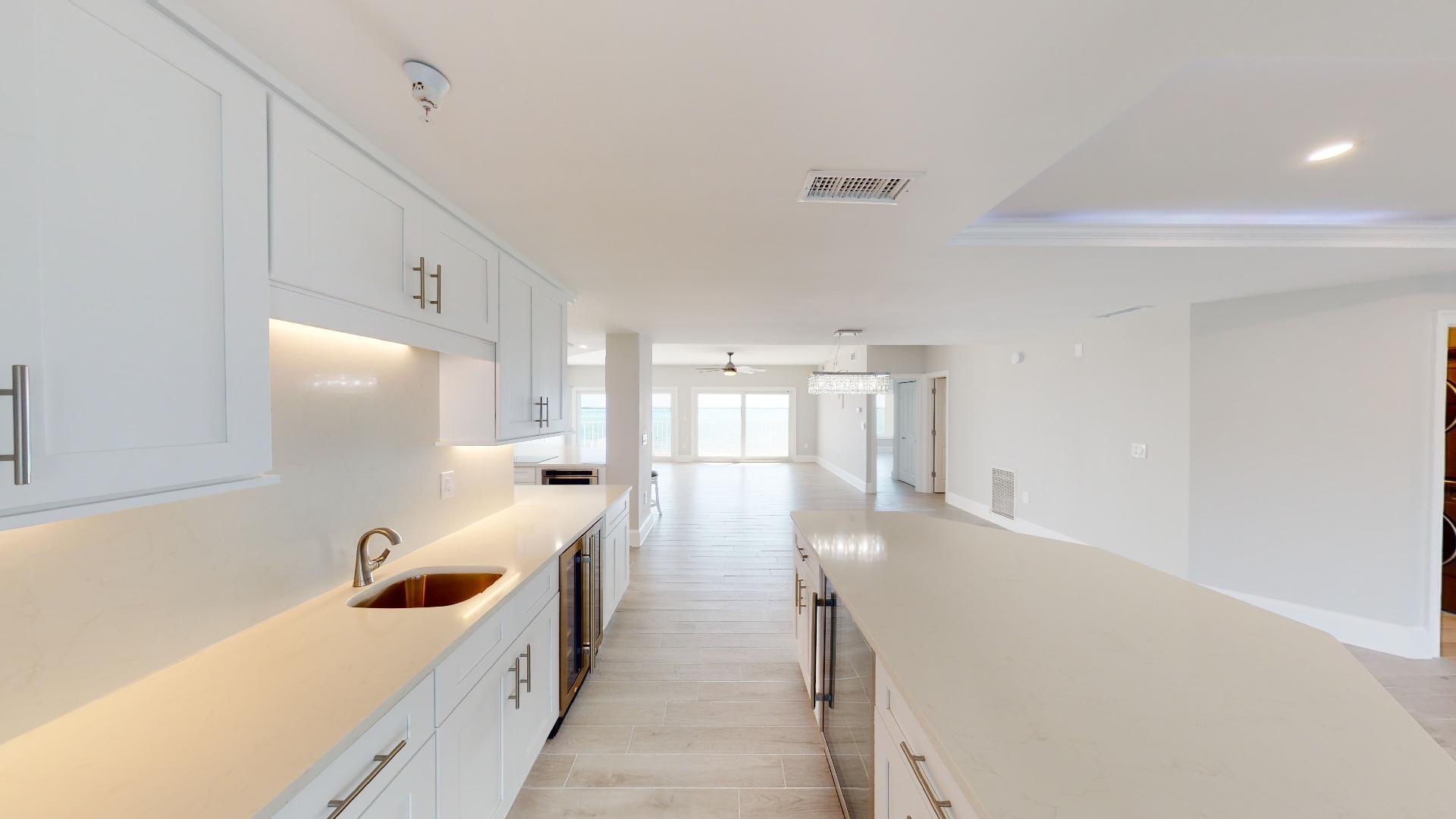 WATERVIEW TOWERS PH 2 - Residential