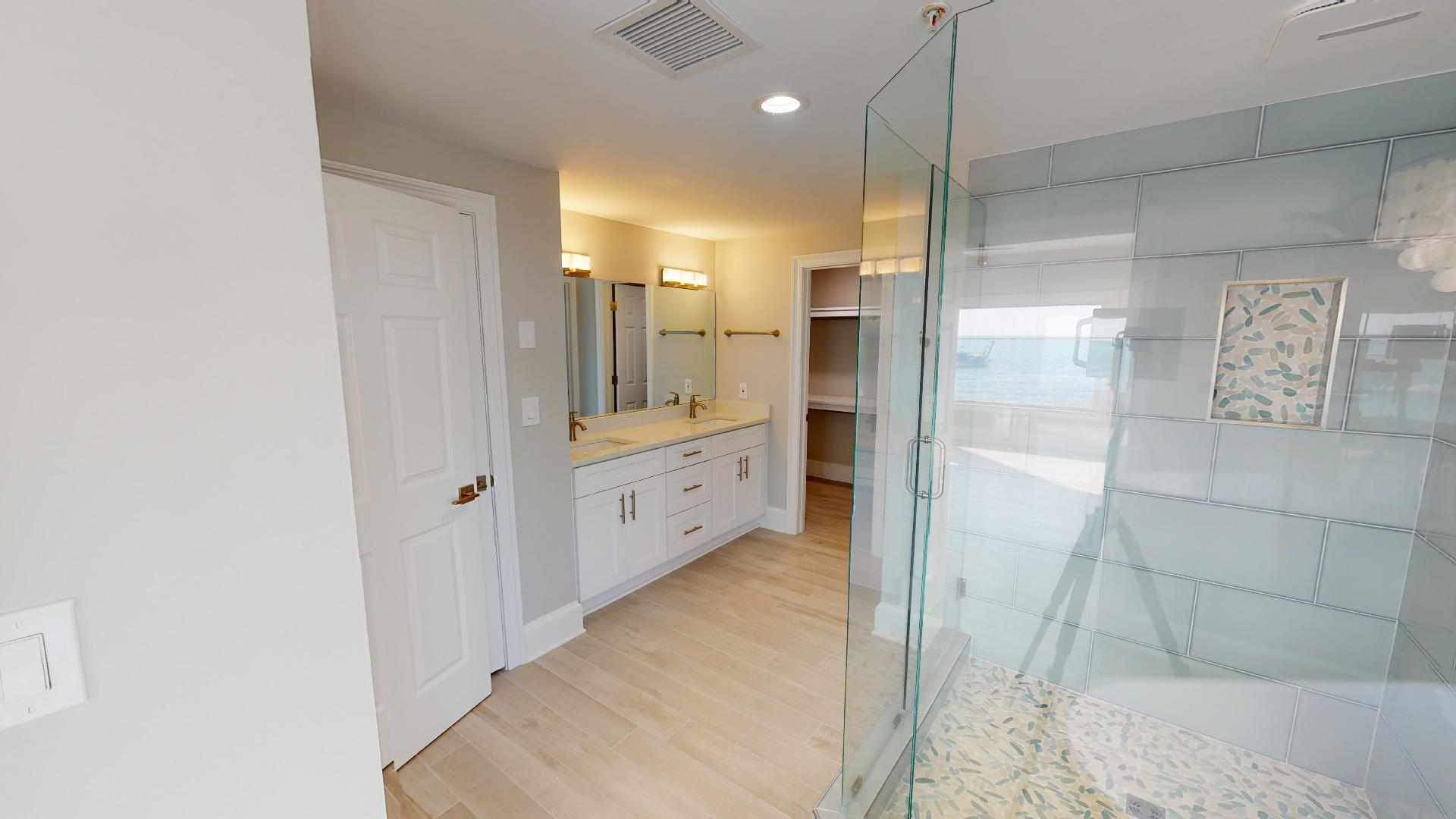 WATERVIEW TOWERS PH 2 - Residential