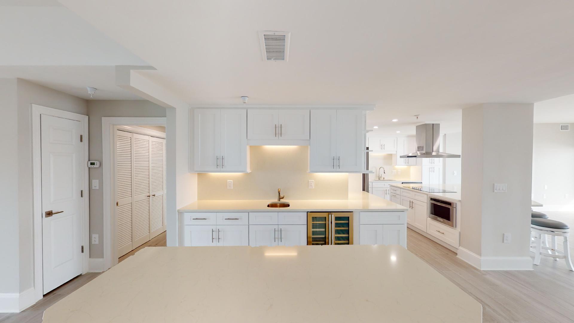 WATERVIEW TOWERS PH 2 - Residential