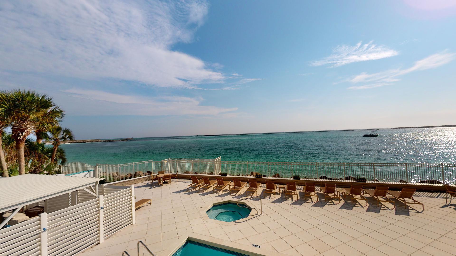 WATERVIEW TOWERS PH 2 - Residential
