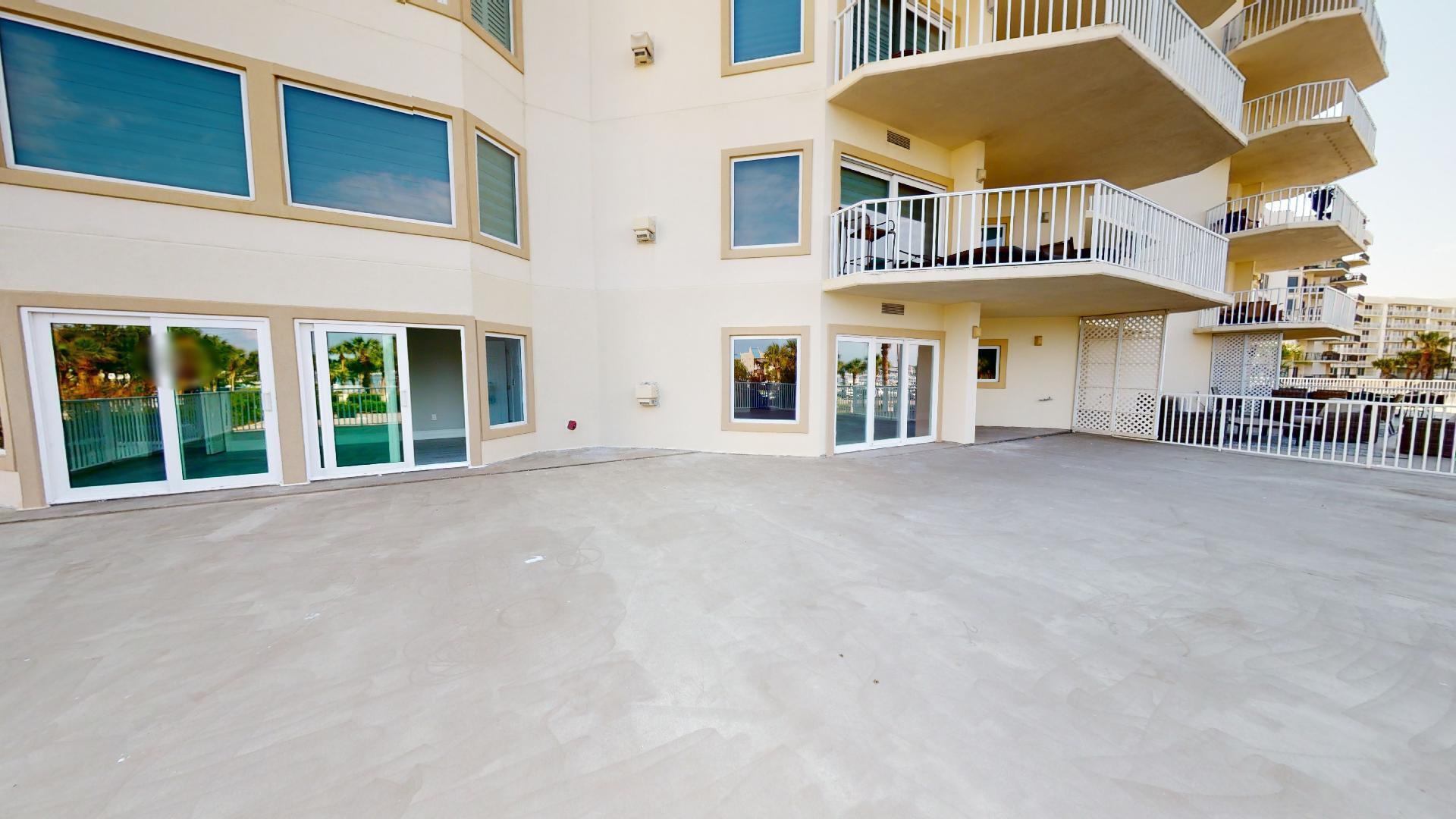 WATERVIEW TOWERS PH 2 - Residential