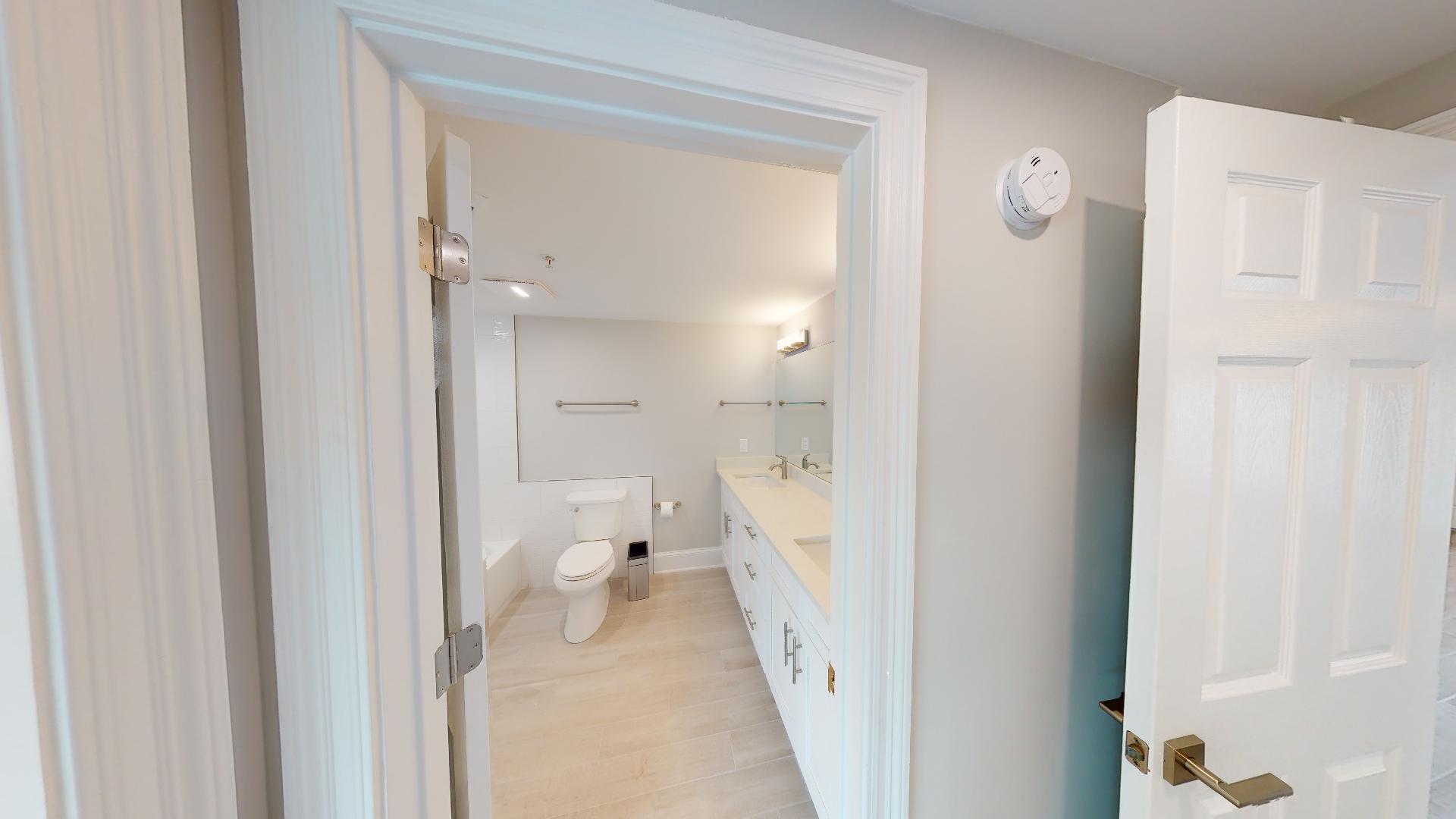 WATERVIEW TOWERS PH 2 - Residential