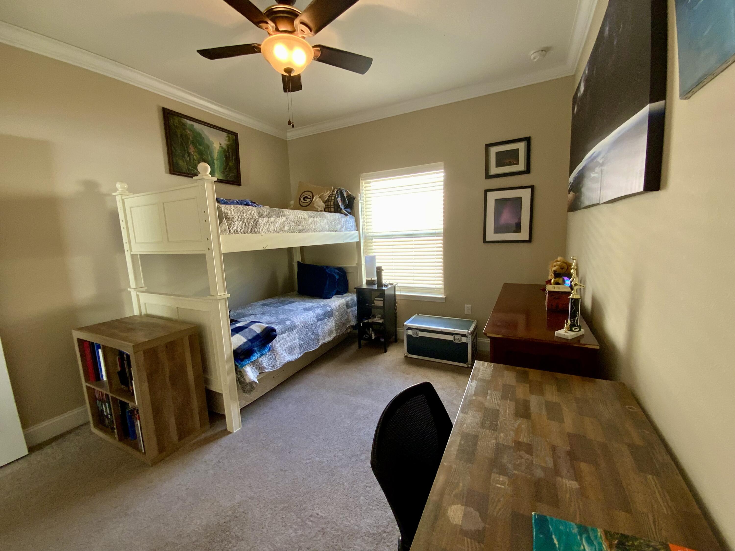 YACHT CLUB ESTATES - Residential