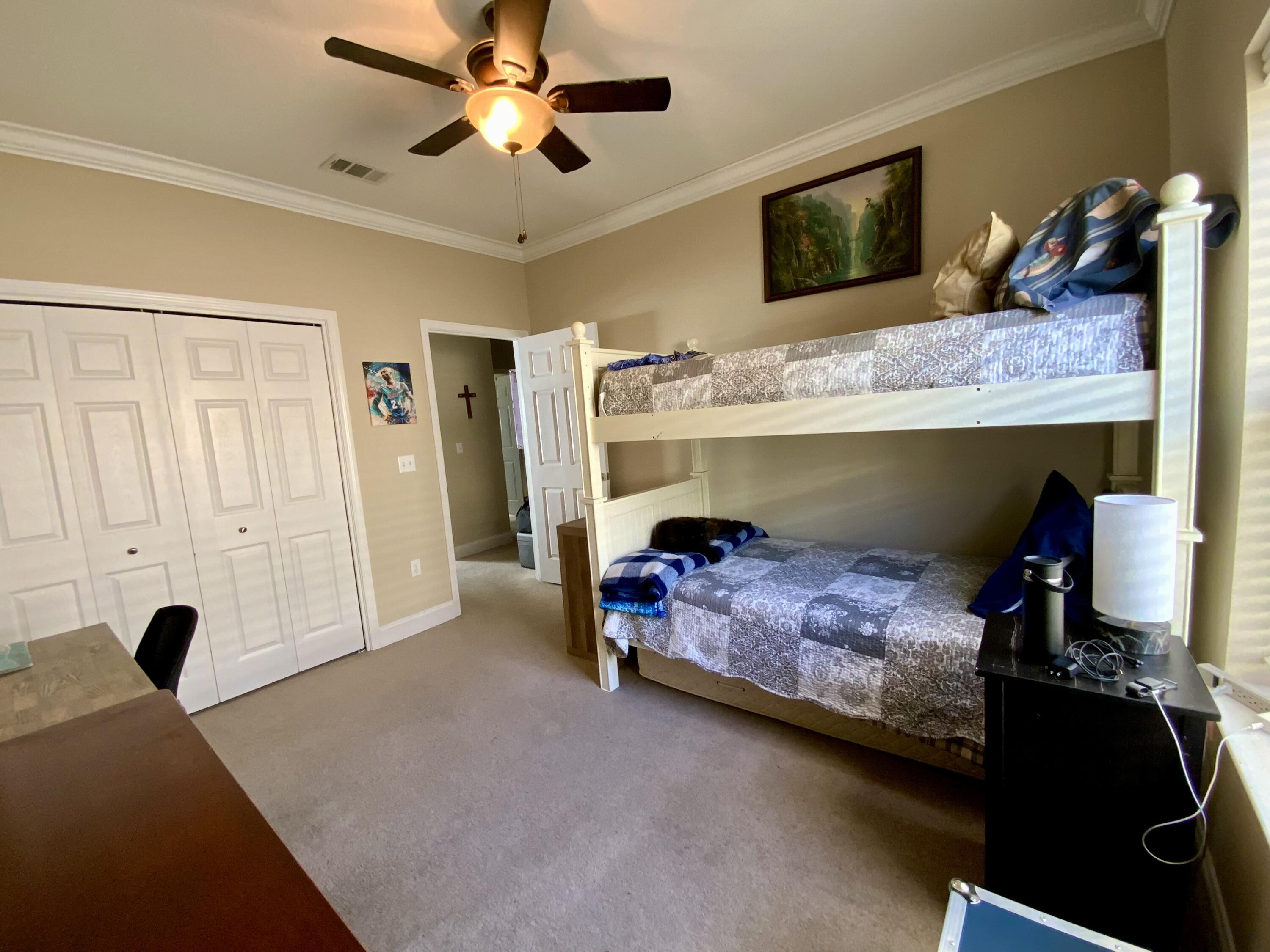 YACHT CLUB ESTATES - Residential