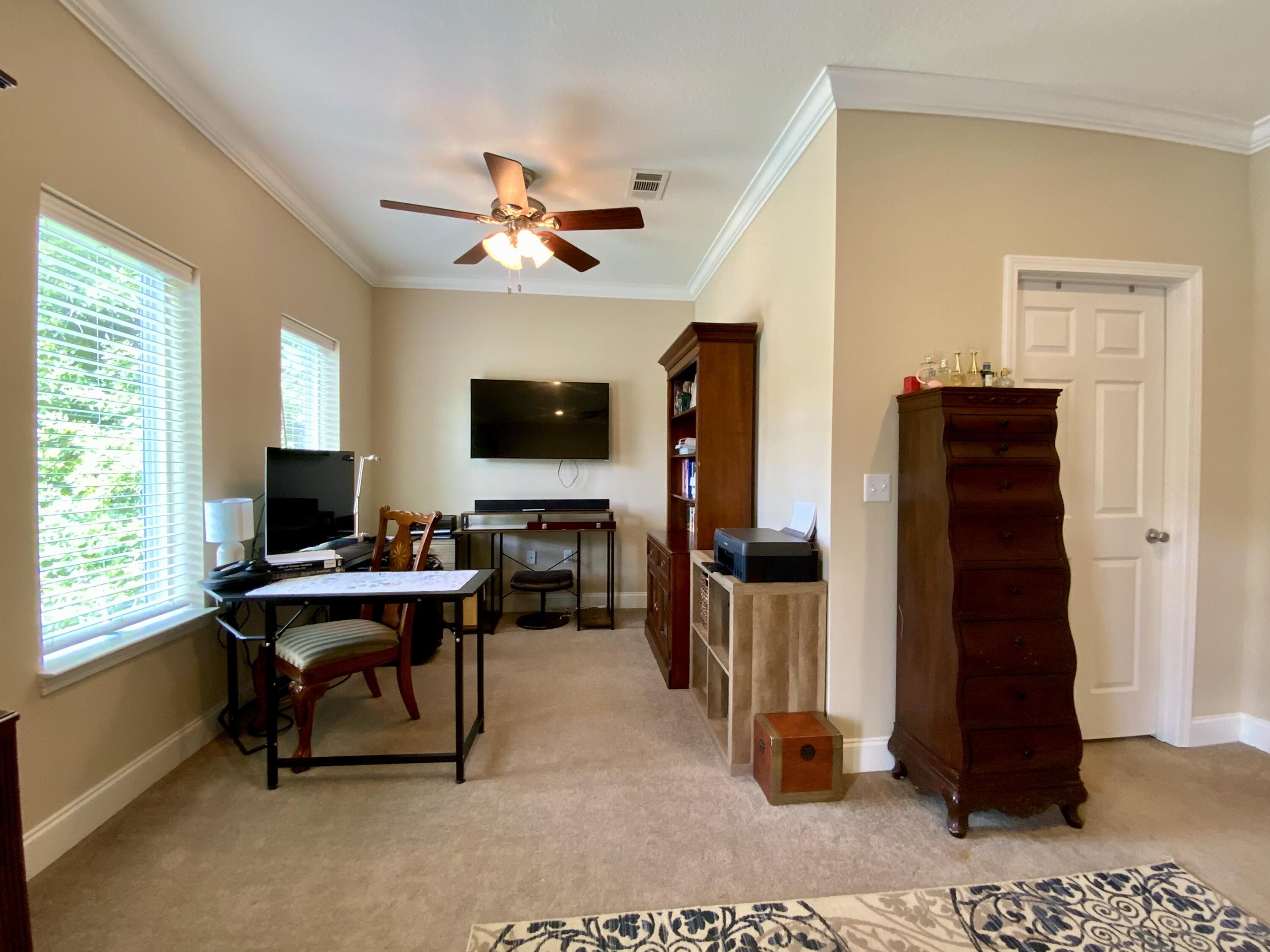 YACHT CLUB ESTATES - Residential
